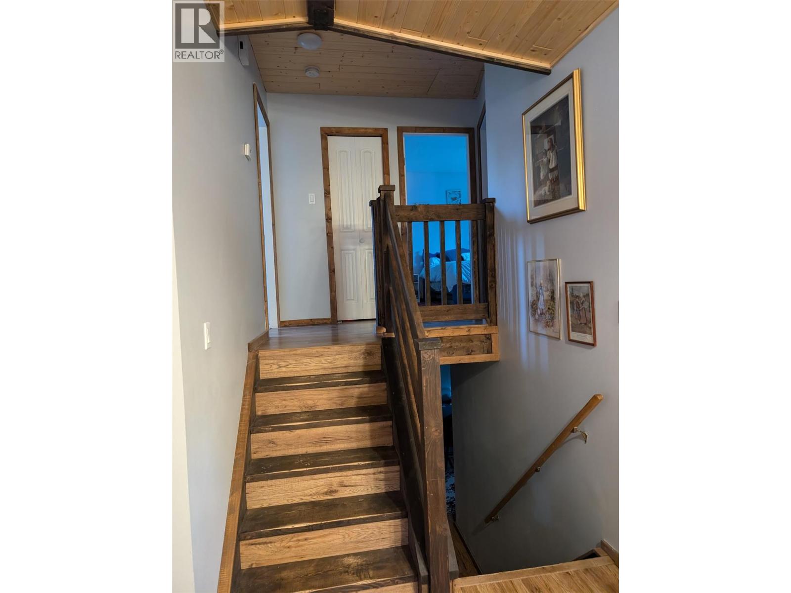 56 Sukunka Place, Tumbler Ridge, British Columbia  V0C 2W0 - Photo 10 - 10374953