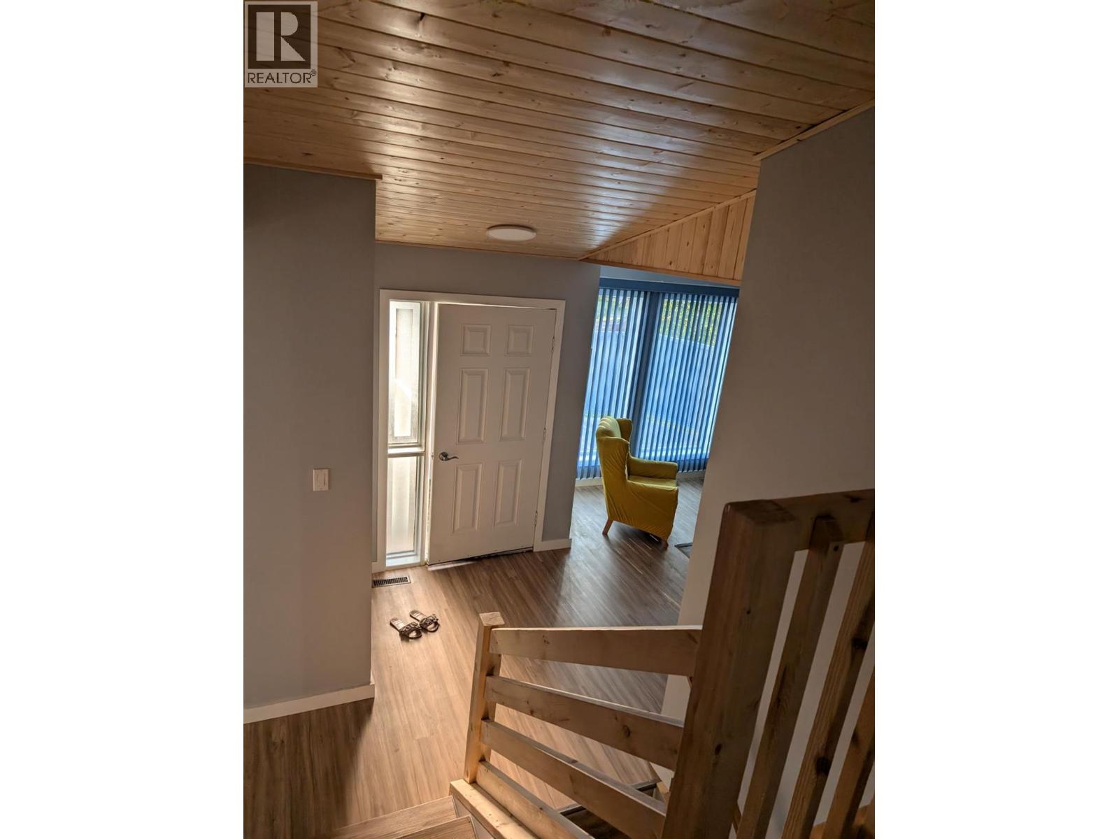 52 Sukunka Place, Tumbler Ridge, British Columbia  V0C 2W0 - Photo 4 - 10374946