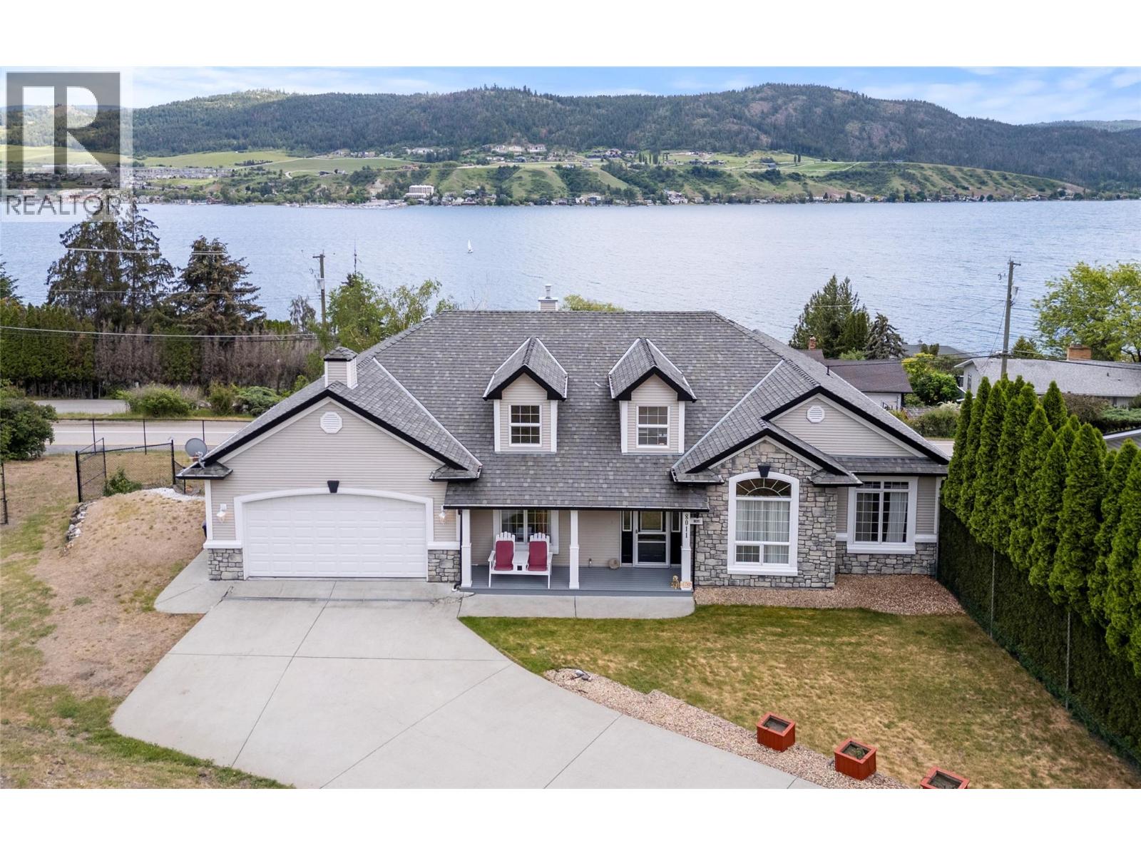 8011 Aquarius Road, Vernon, British Columbia  V1H 1C8 - Photo 2 - 10375079