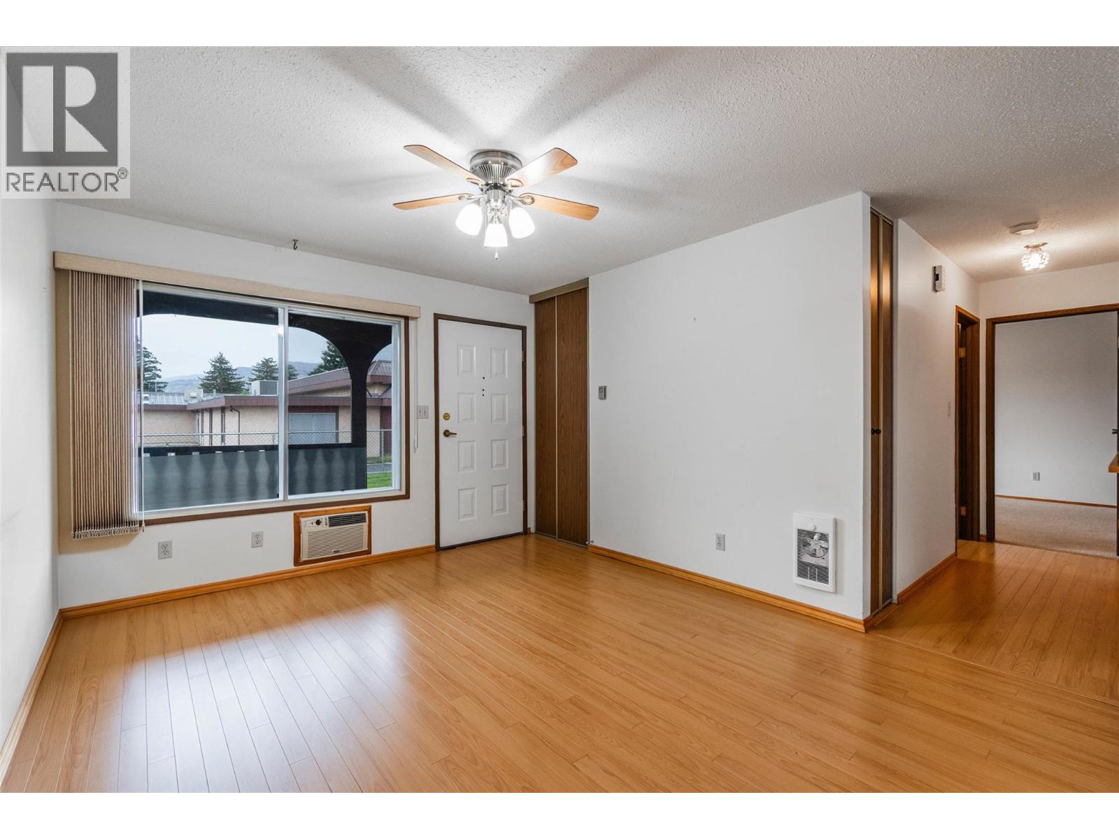 5862 Airport Street Unit# 3, Oliver, British Columbia  V0H 1T0 - Photo 5 - 10375020