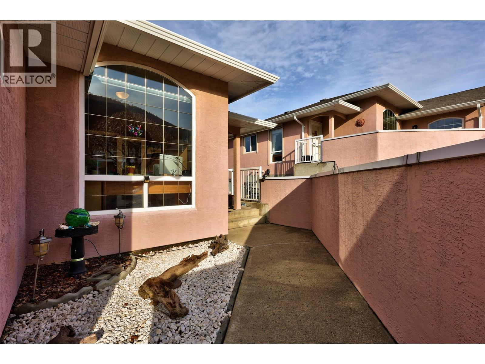 2630 Nechako Drive Unit# 15, Kamloops, British Columbia  V2E 2C9 - Photo 3 - 10374933