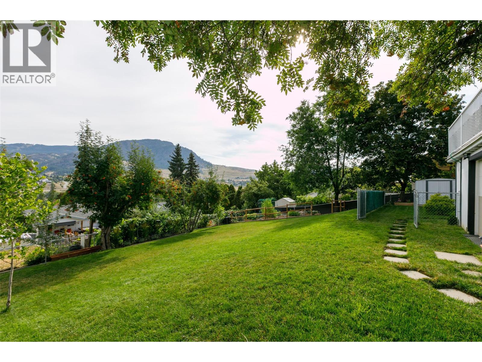 1714 Verdure Road, Kelowna, British Columbia  V1P 1G6 - Photo 10 - 10375399