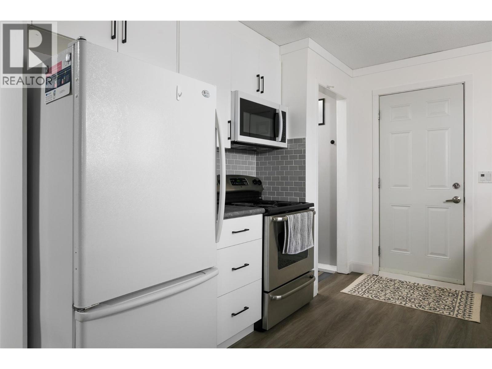 1714 Verdure Road, Kelowna, British Columbia  V1P 1G6 - Photo 16 - 10375399