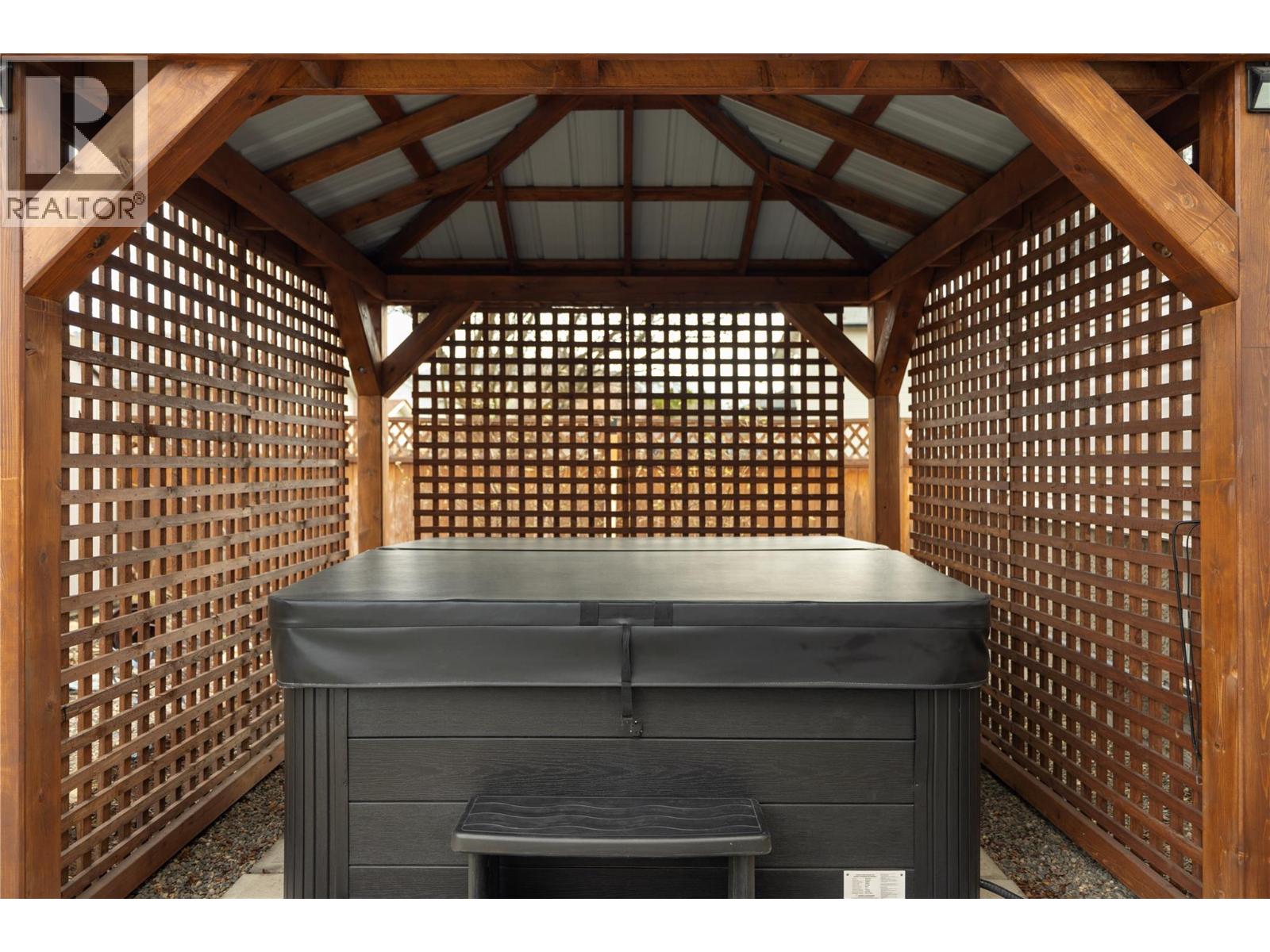 5780 Tern Place, Vernon, British Columbia  V1H 1R2 - Photo 34 - 10375076