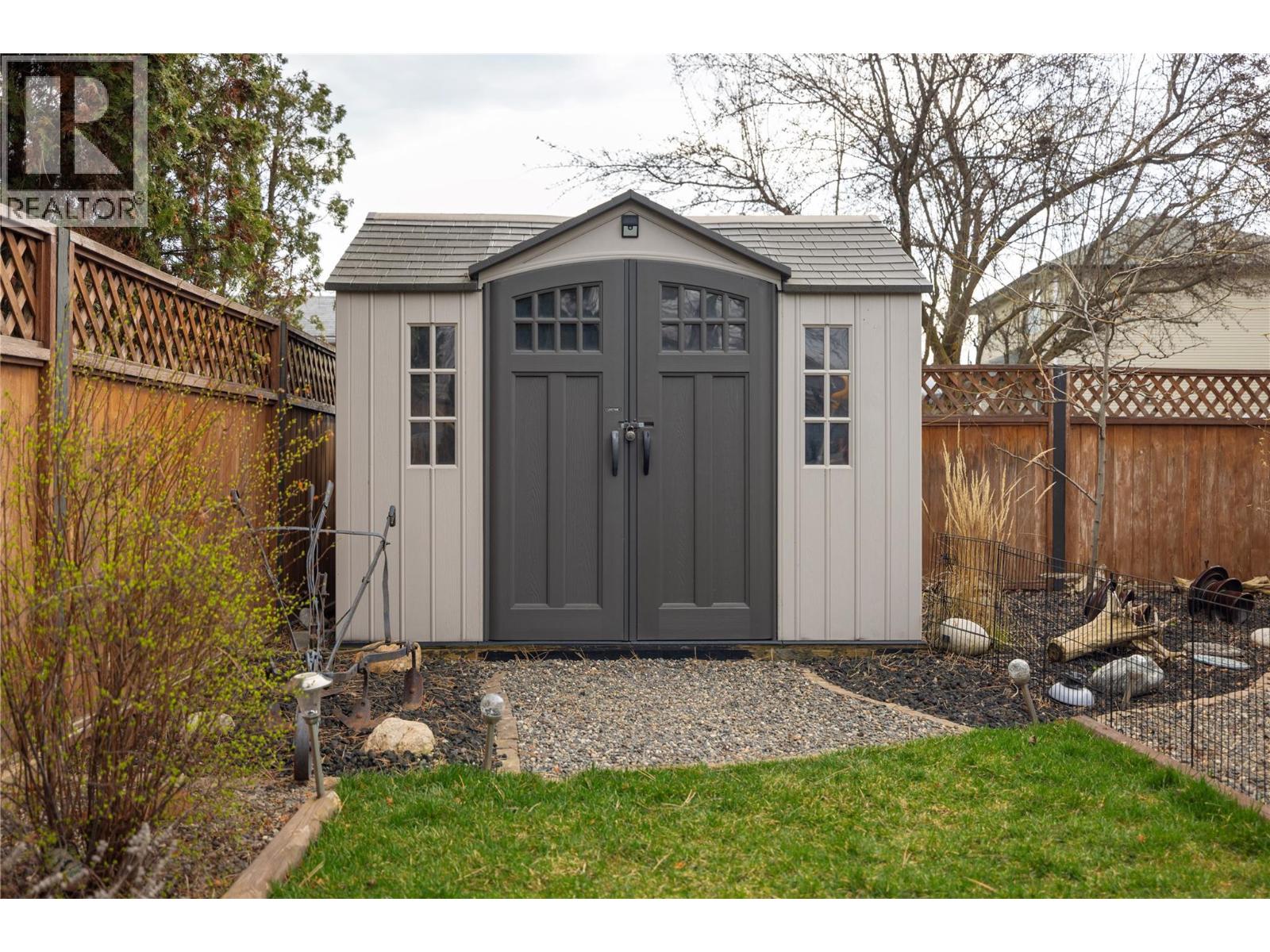 5780 Tern Place, Vernon, British Columbia  V1H 1R2 - Photo 37 - 10375076