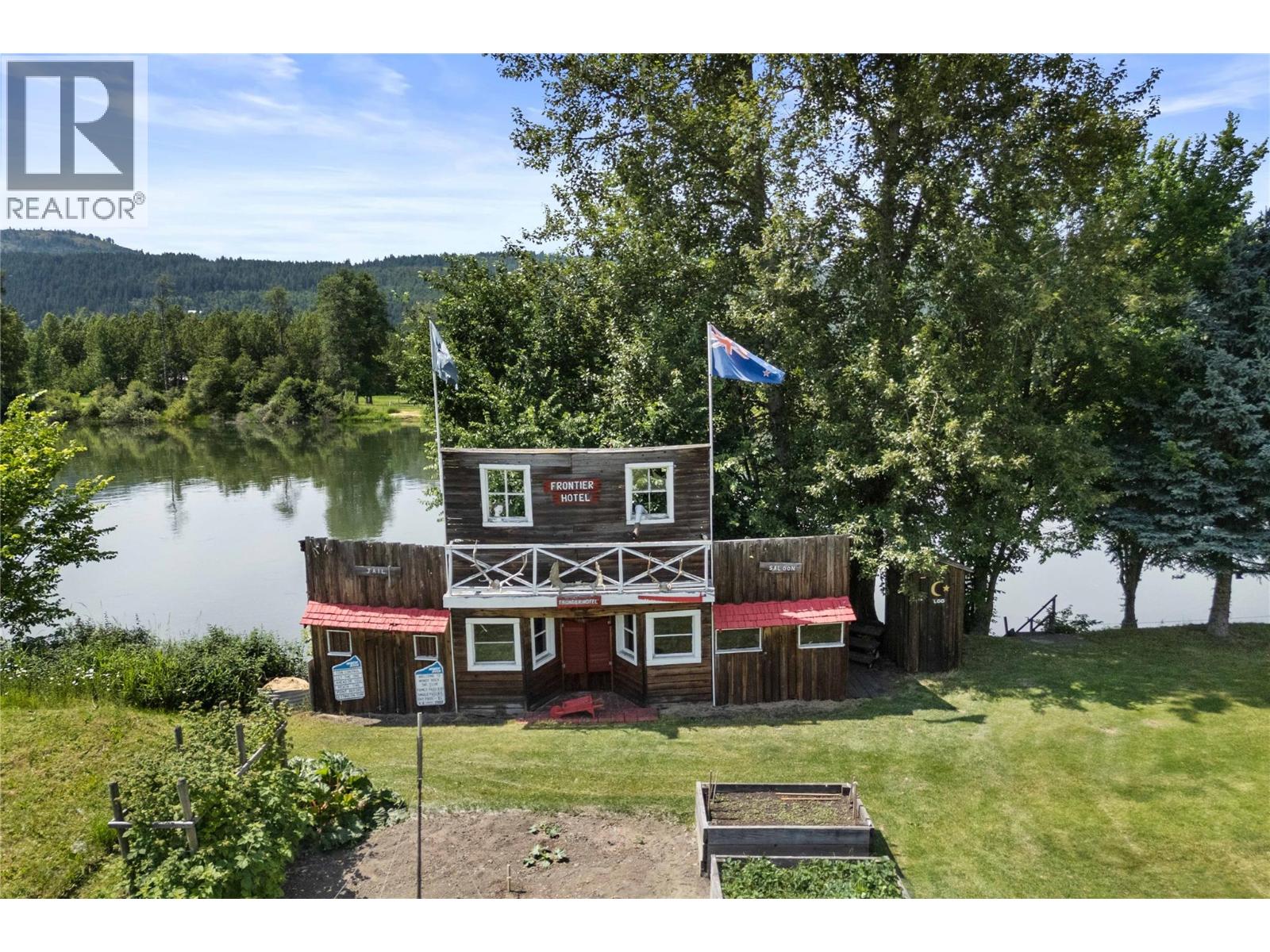 7088 97a Highway, Grindrod, British Columbia  V0E 1Y0 - Photo 10 - 10375344