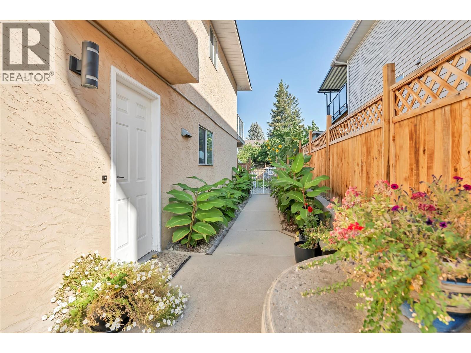 163 Rogers Crescent, Penticton, British Columbia  V2A 8E6 - Photo 28 - 10375357