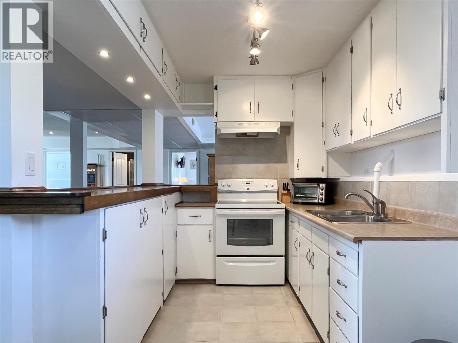 9106 Hummingbird Lane, Osoyoos, British Columbia  V0H 1V5 - Photo 45 - 10373511