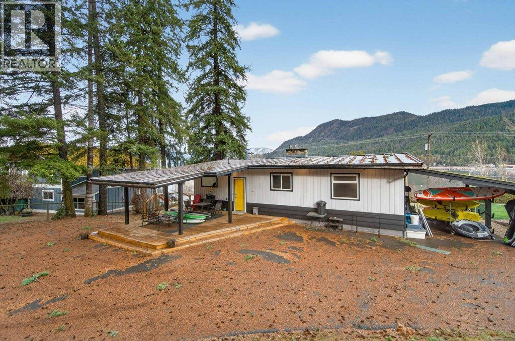 2622 Blind Bay Road, Blind Bay, British Columbia  V0E 1H0 - Photo 64 - 10374079