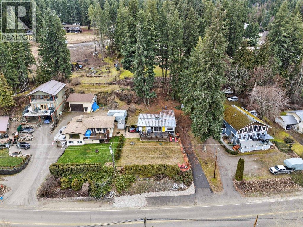 2622 Blind Bay Road, Blind Bay, British Columbia  V0E 1H0 - Photo 7 - 10374079