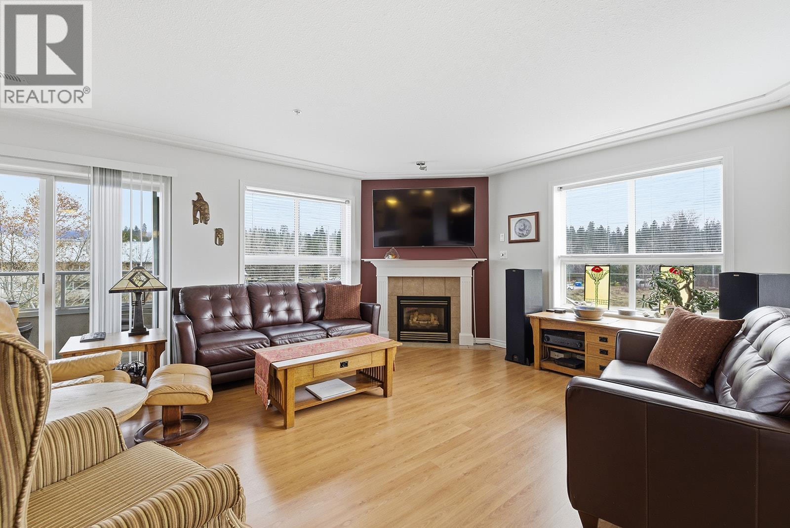 1966 Durnin Road Unit# 406, Kelowna, British Columbia  V1X 7Z2 - Photo 3 - 10375421