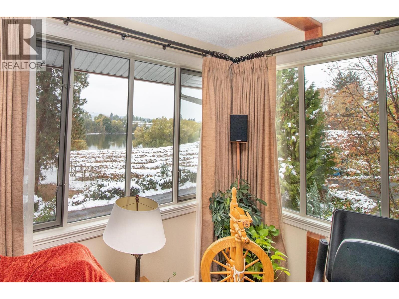 1542 Belgo Road, Kelowna, British Columbia  V1P 1C9 - Photo 12 - 10375366