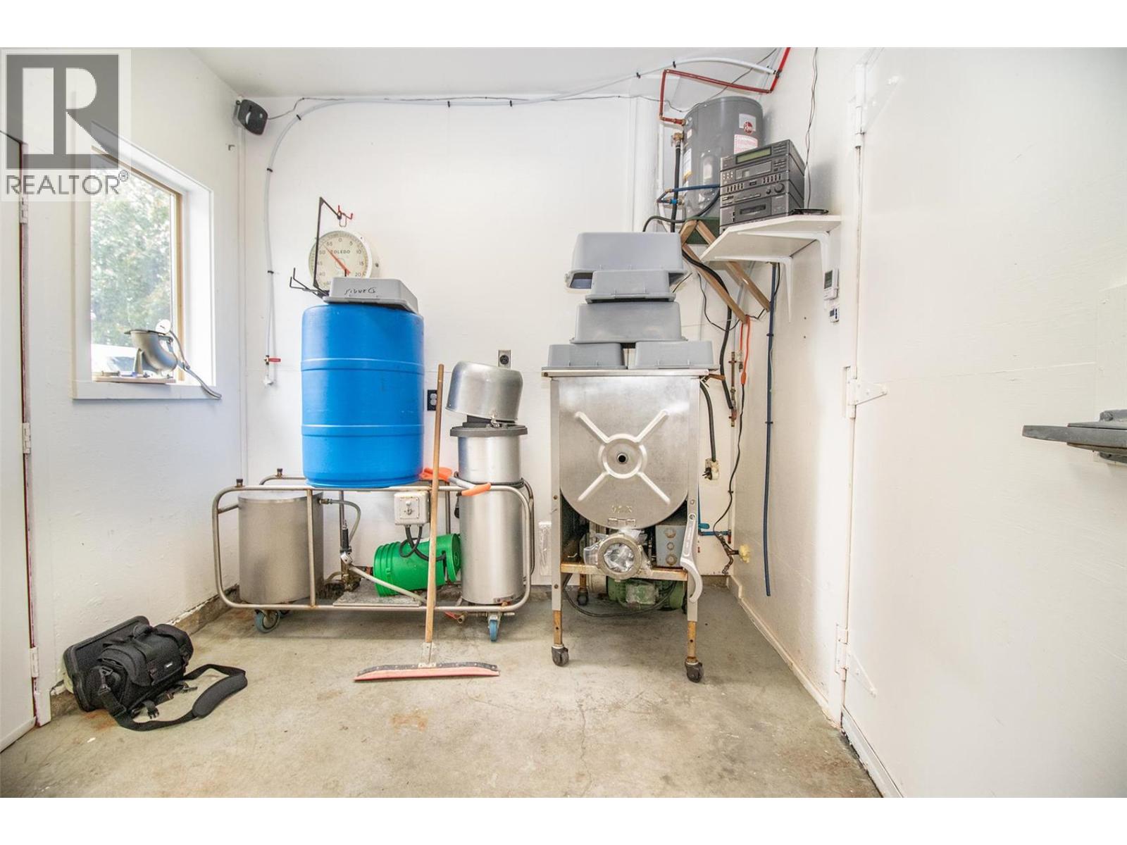 1542 Belgo Road, Kelowna, British Columbia  V1P 1C9 - Photo 40 - 10375366