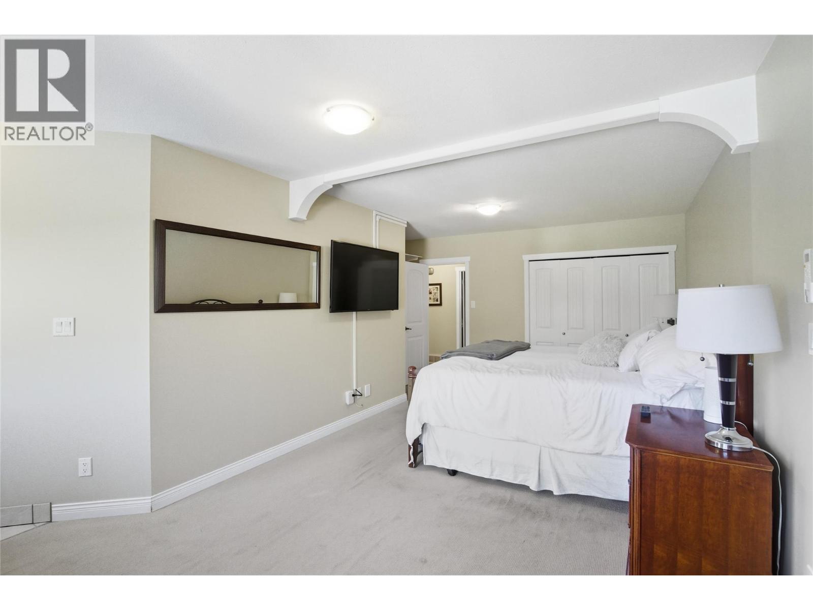 5996 Todd Hill Crescent, Kamloops, British Columbia  V2C 4X8 - Photo 16 - 10375364