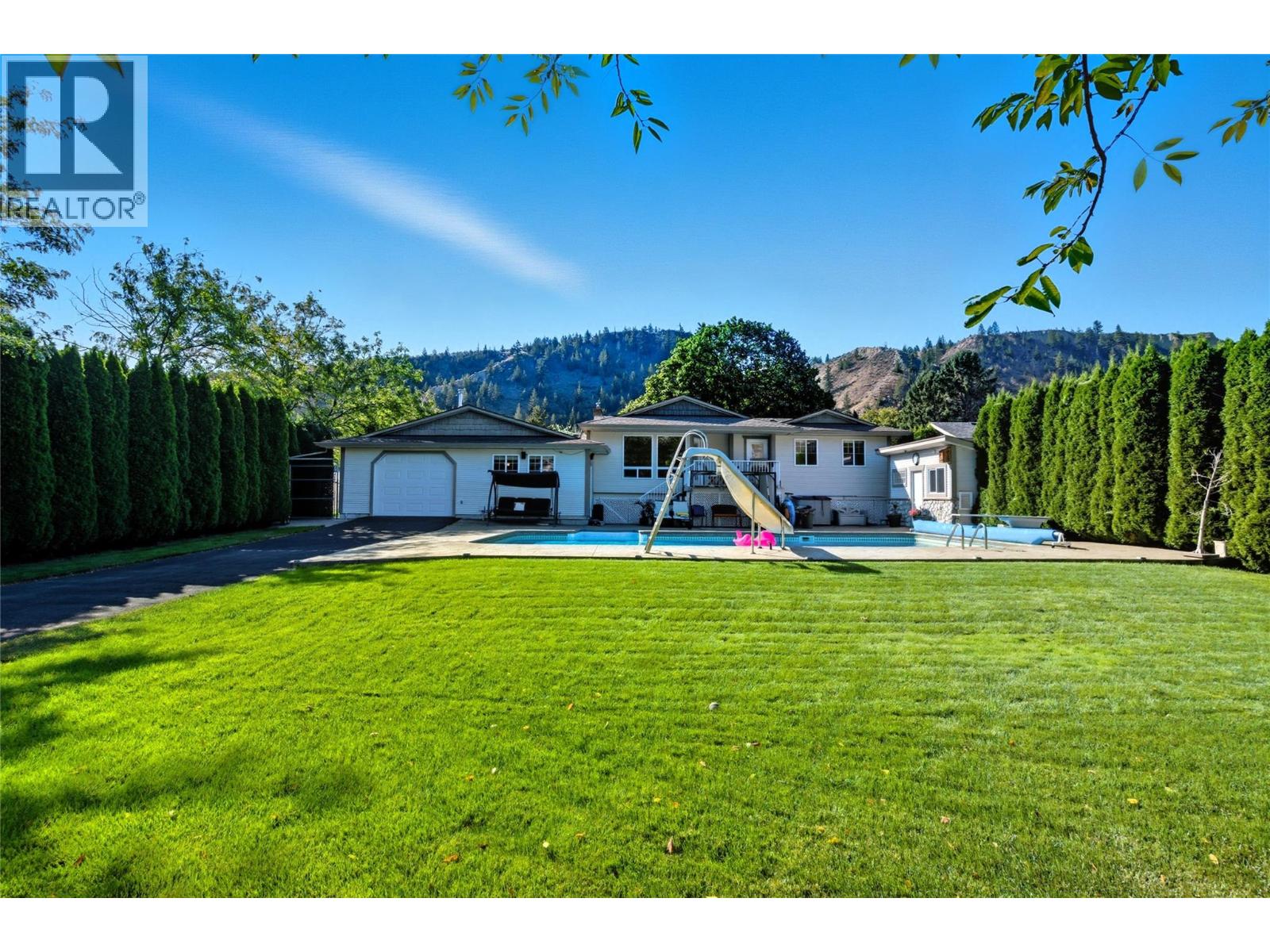 5996 Todd Hill Crescent, Kamloops, British Columbia  V2C 4X8 - Photo 3 - 10375364
