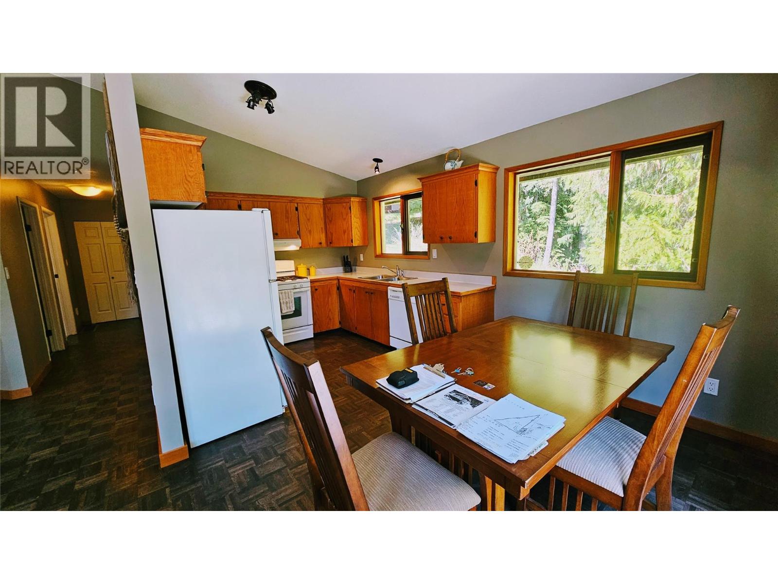 5949 Slocan River Road, Appledale, British Columbia  V0G 2J0 - Photo 11 - 10375415