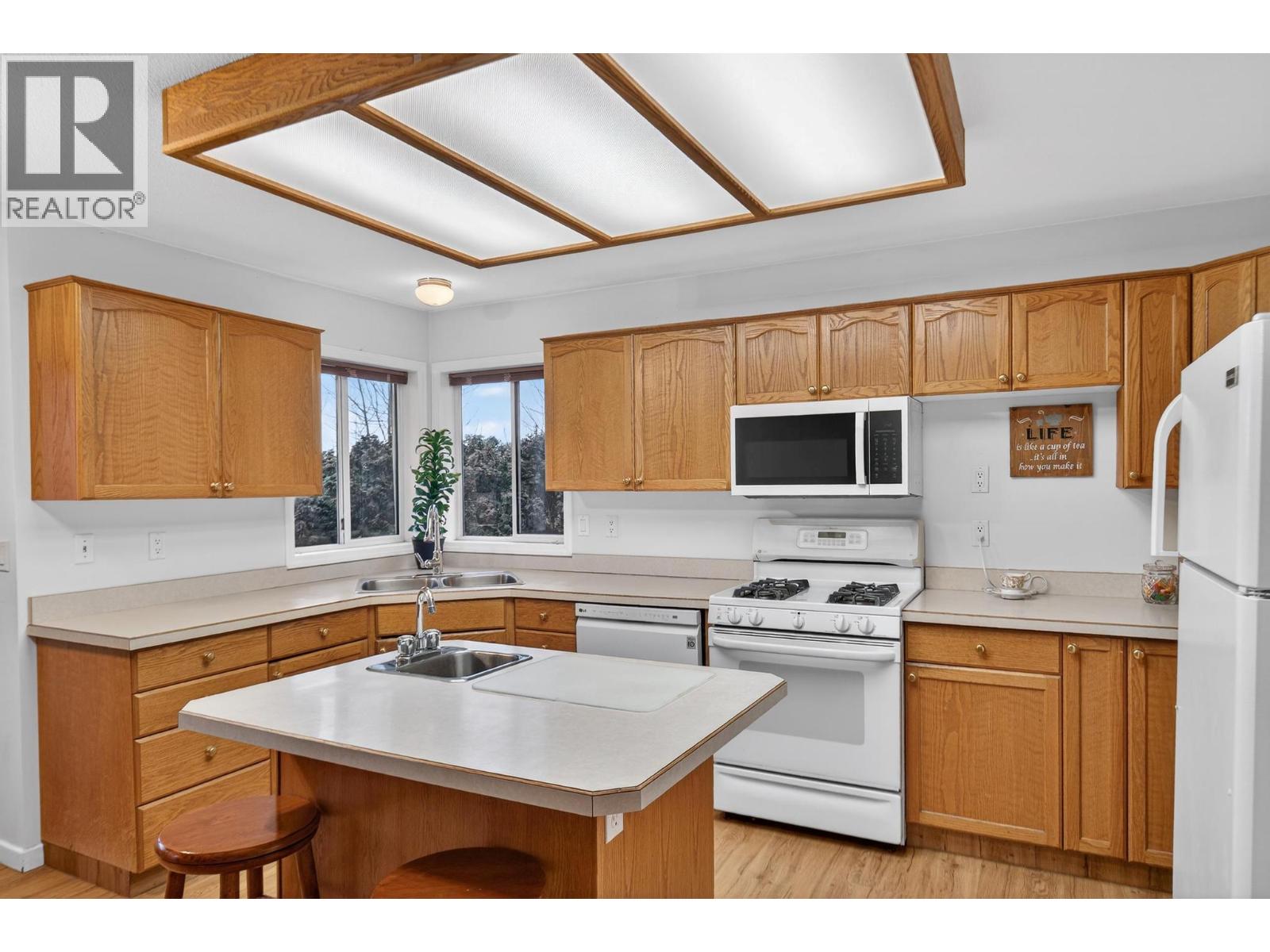 3561 Ranch Road, West Kelowna, British Columbia  V4T 1A1 - Photo 4 - 10374772