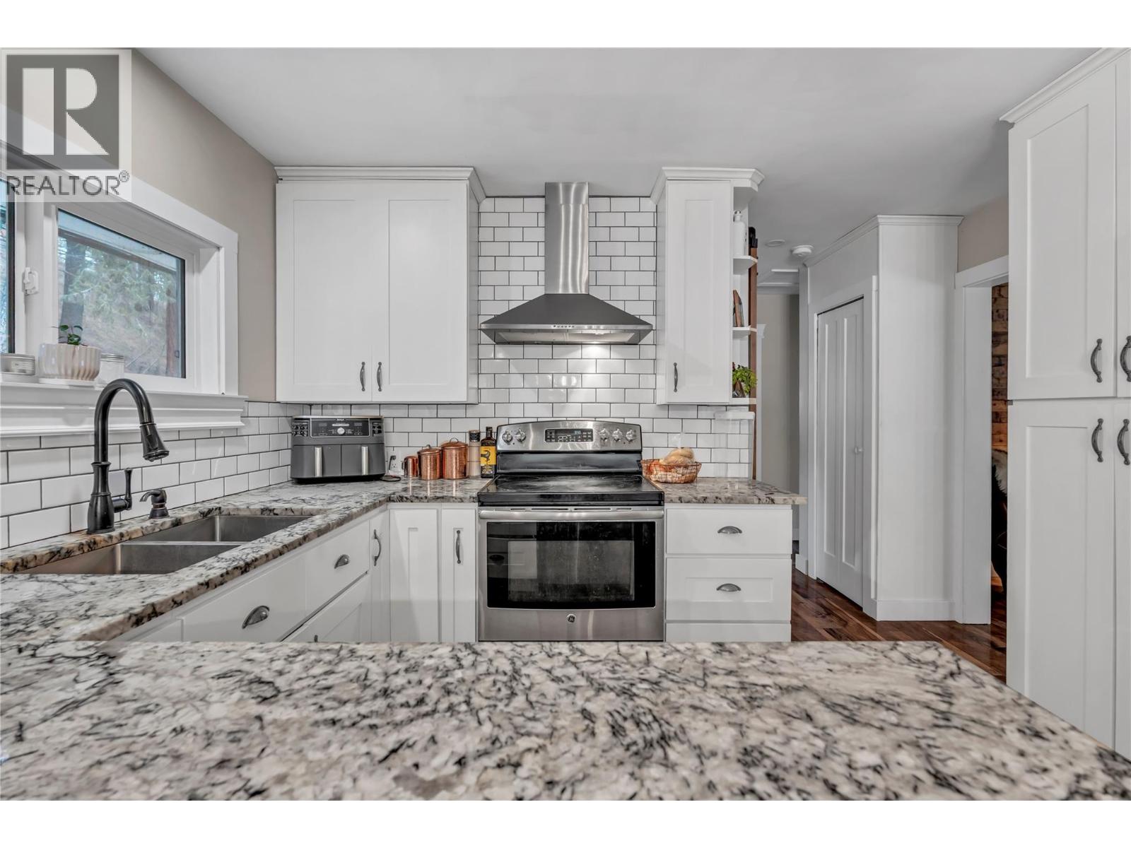 364 Princeton Summerland Road, Princeton, British Columbia  V0X 1W0 - Photo 14 - 10374072