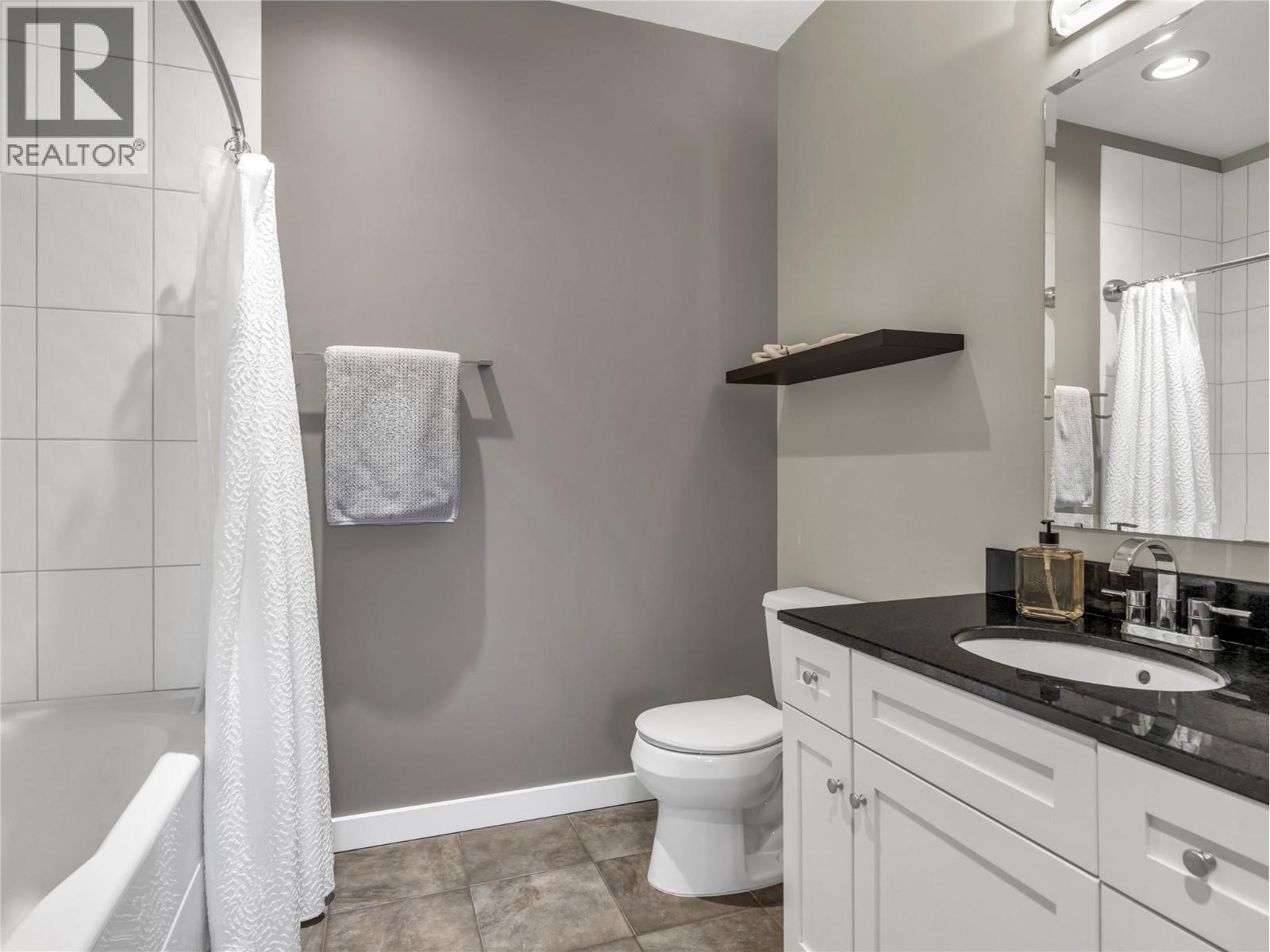 3301 Skaha Lake Road Unit# 208, Penticton, British Columbia  V2A 6G6 - Photo 14 - 10375407