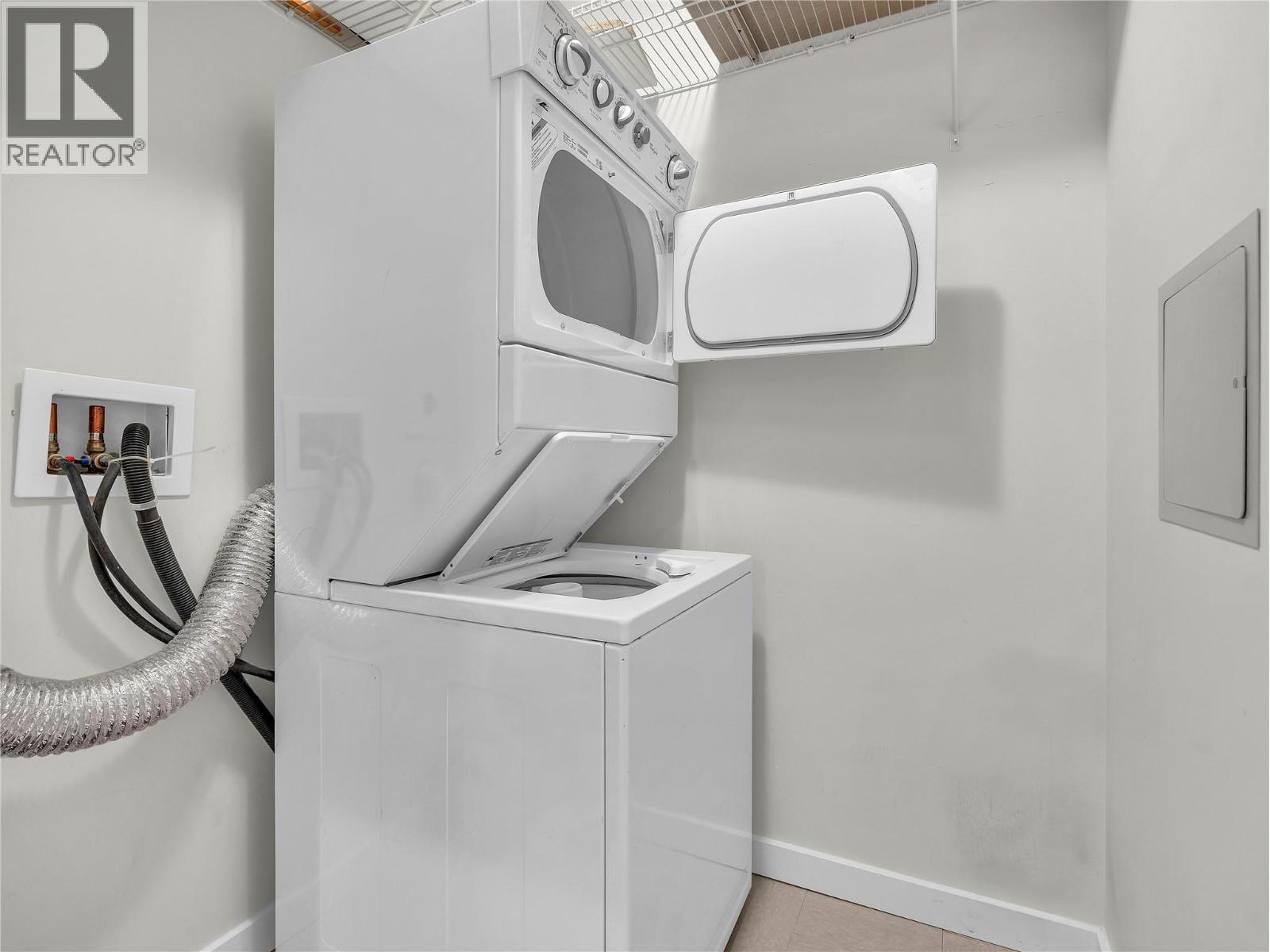 3301 Skaha Lake Road Unit# 208, Penticton, British Columbia  V2A 6G6 - Photo 17 - 10375407