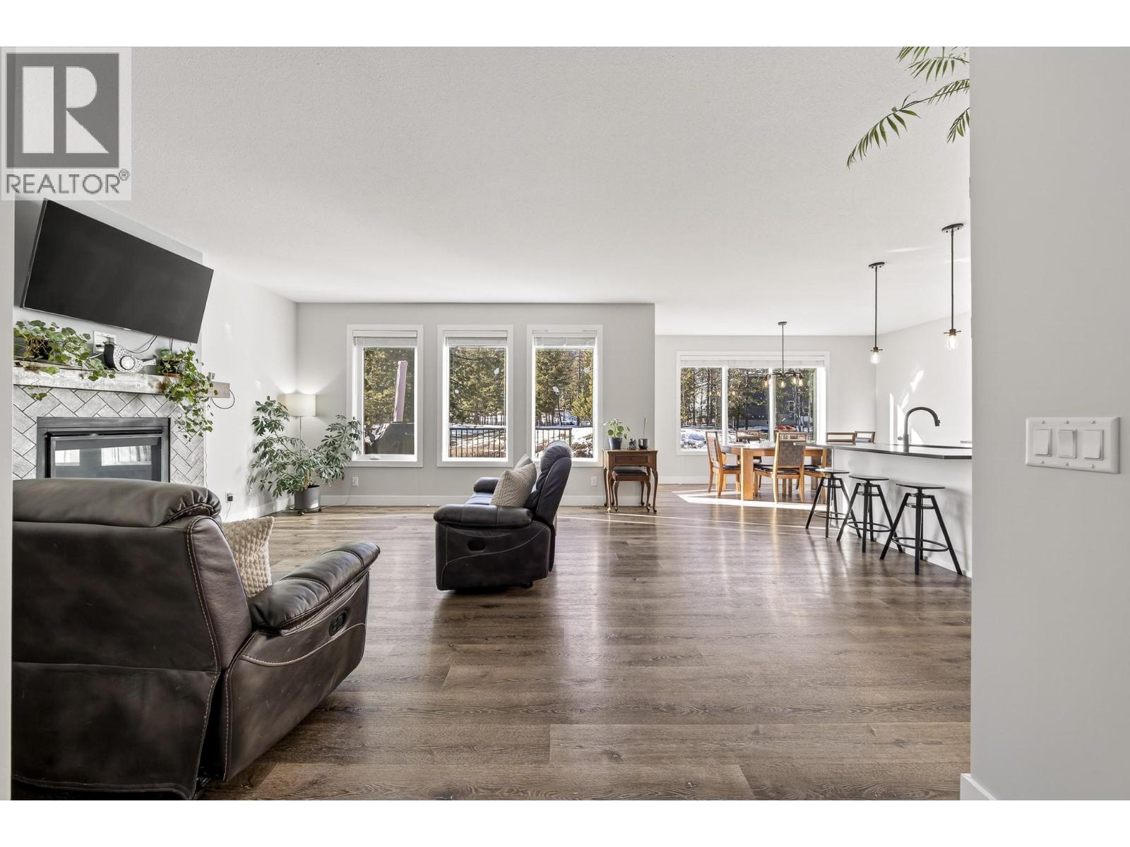 2071 Golden Eagle Drive, Sparwood, British Columbia  V0B 2G2 - Photo 16 - 10373653