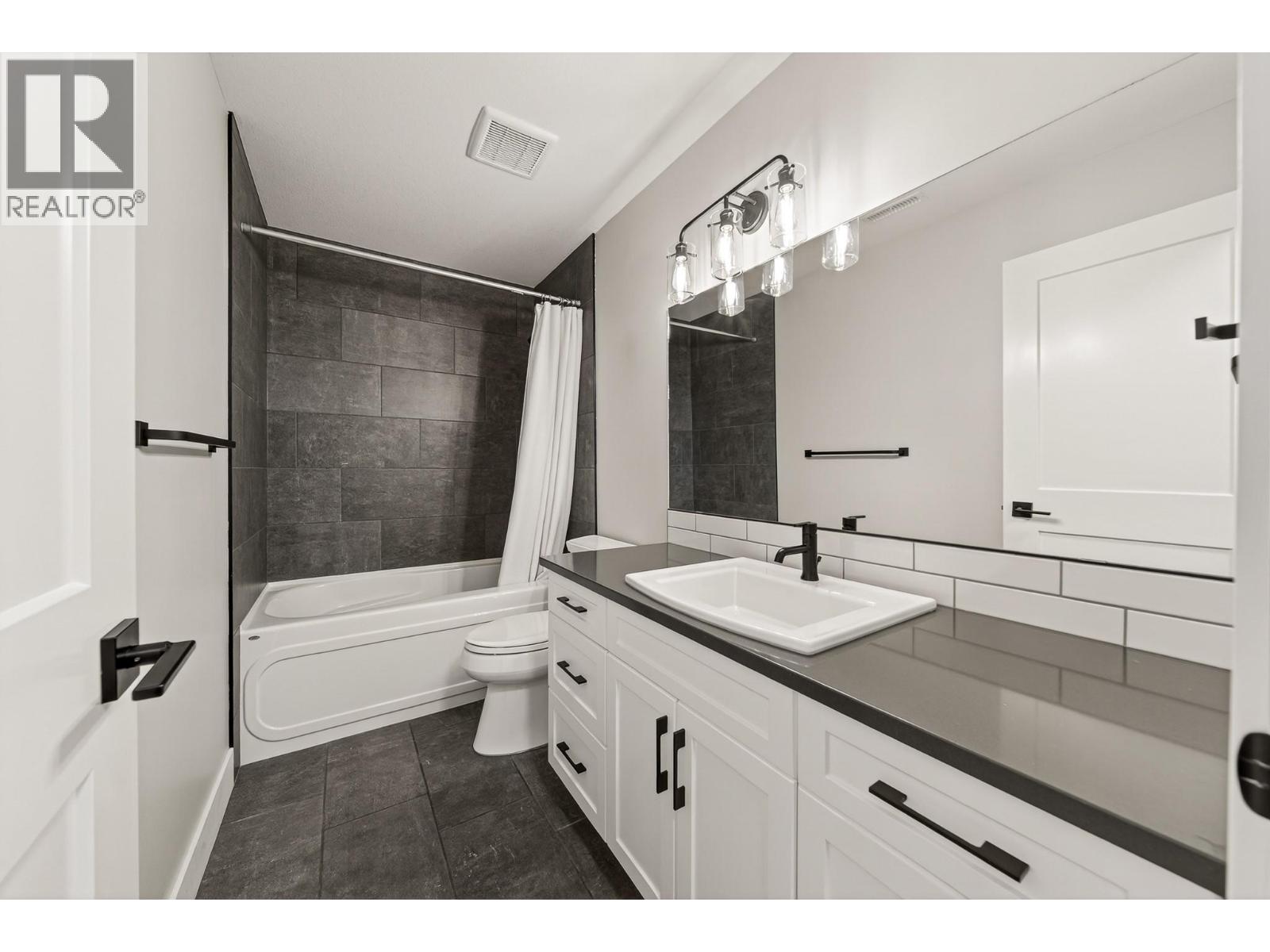 2071 Golden Eagle Drive, Sparwood, British Columbia  V0B 2G2 - Photo 43 - 10373653