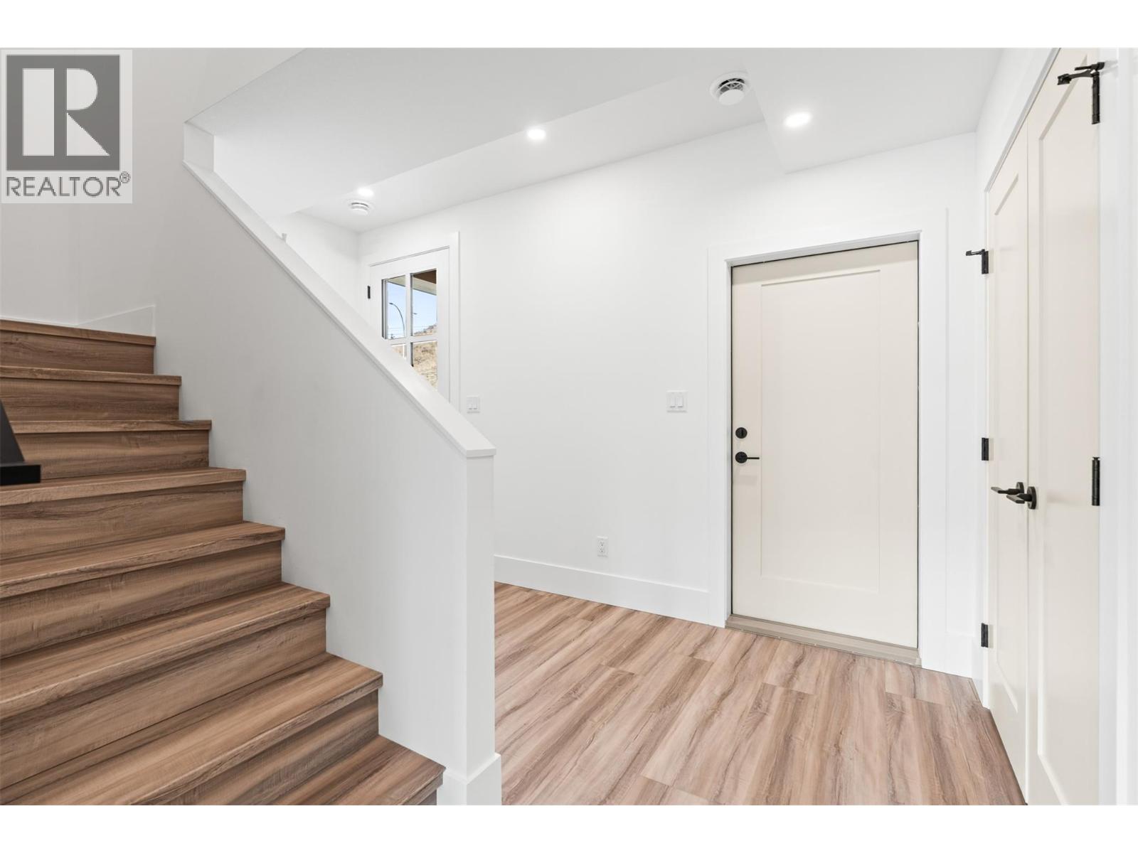 7077 Manning Place, Vernon, British Columbia  V1B 0B6 - Photo 20 - 10375470