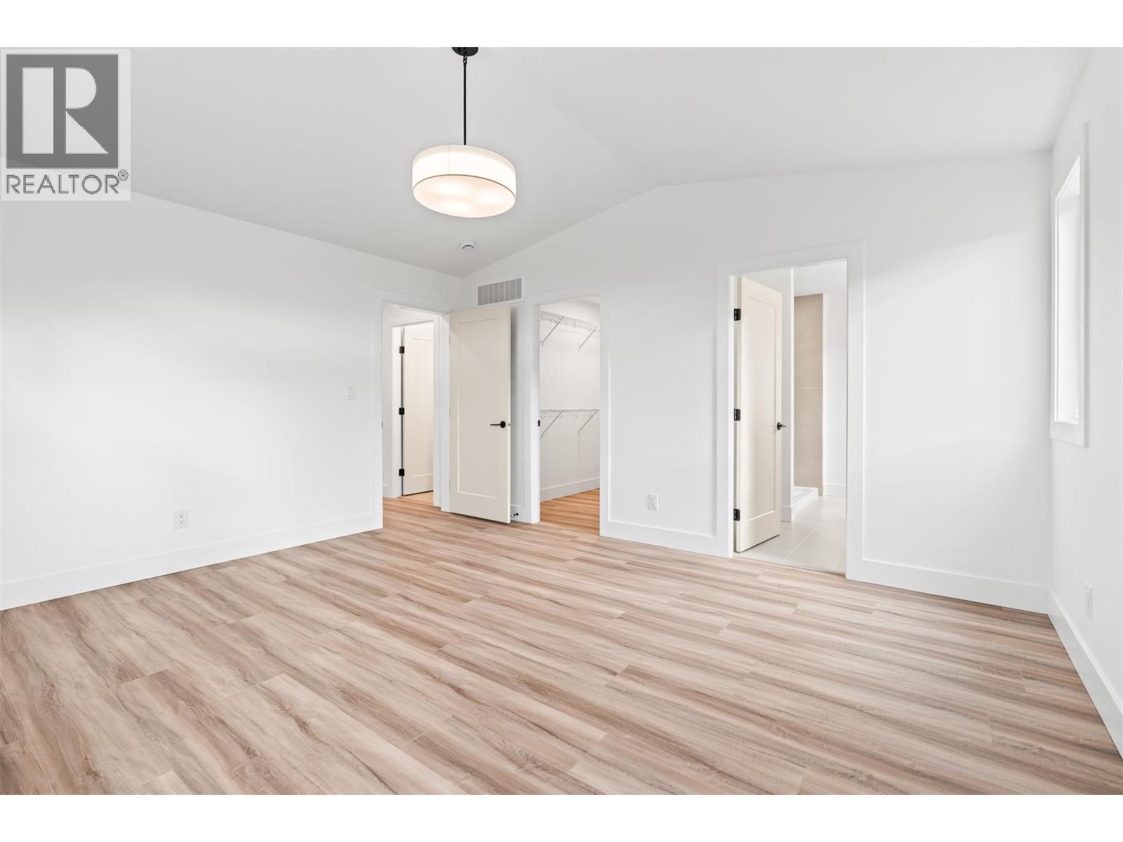 7077 Manning Place, Vernon, British Columbia  V1B 0B6 - Photo 28 - 10375470