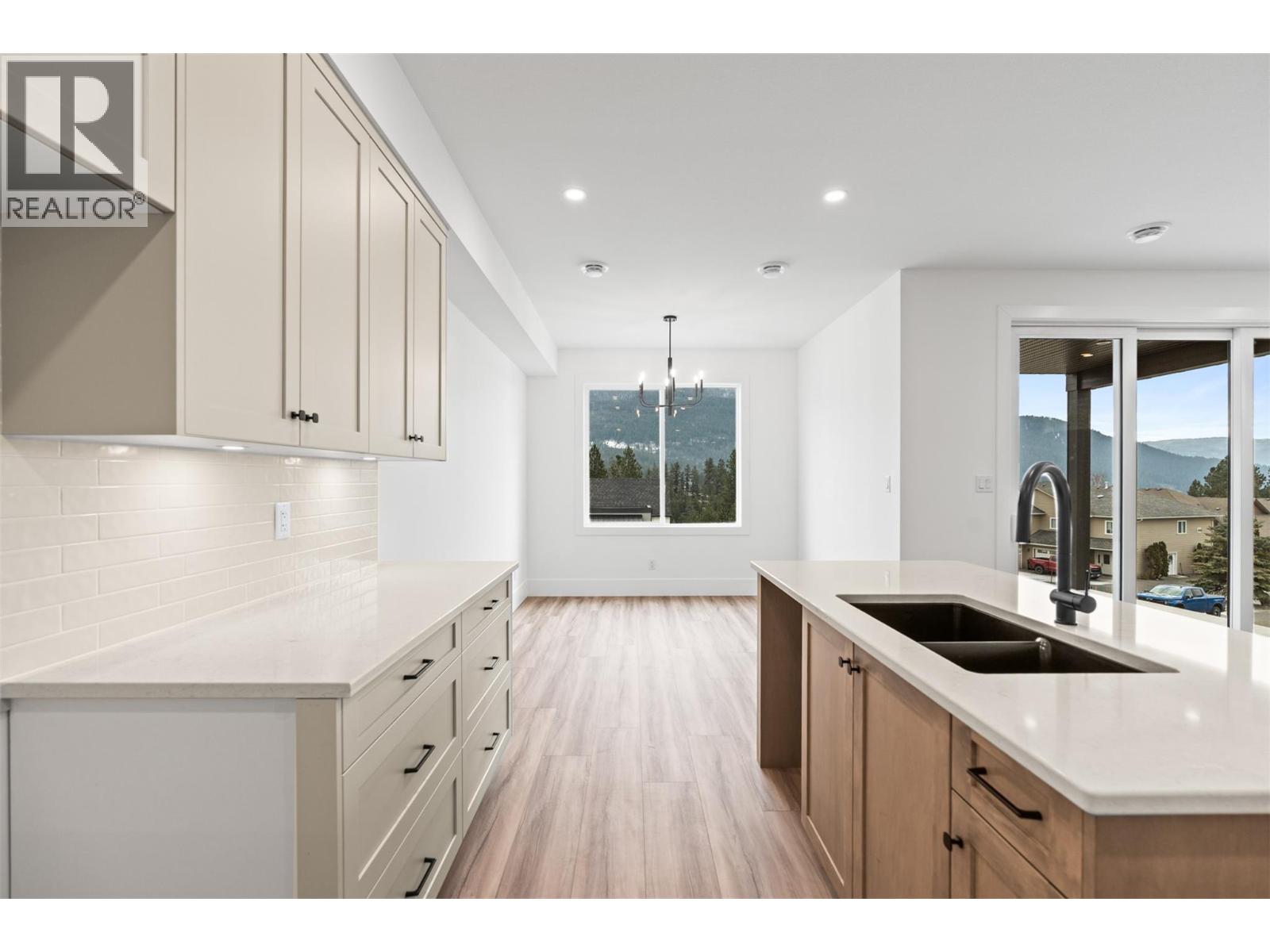 7077 Manning Place, Vernon, British Columbia  V1B 0B6 - Photo 37 - 10375470