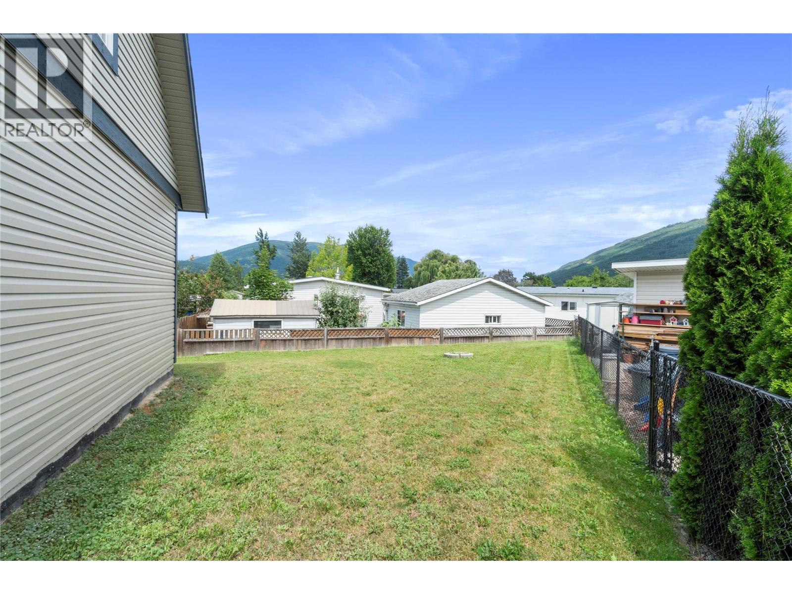 7281 46 Street Ne, Salmon Arm, British Columbia  V1E 2B3 - Photo 10 - 10375411
