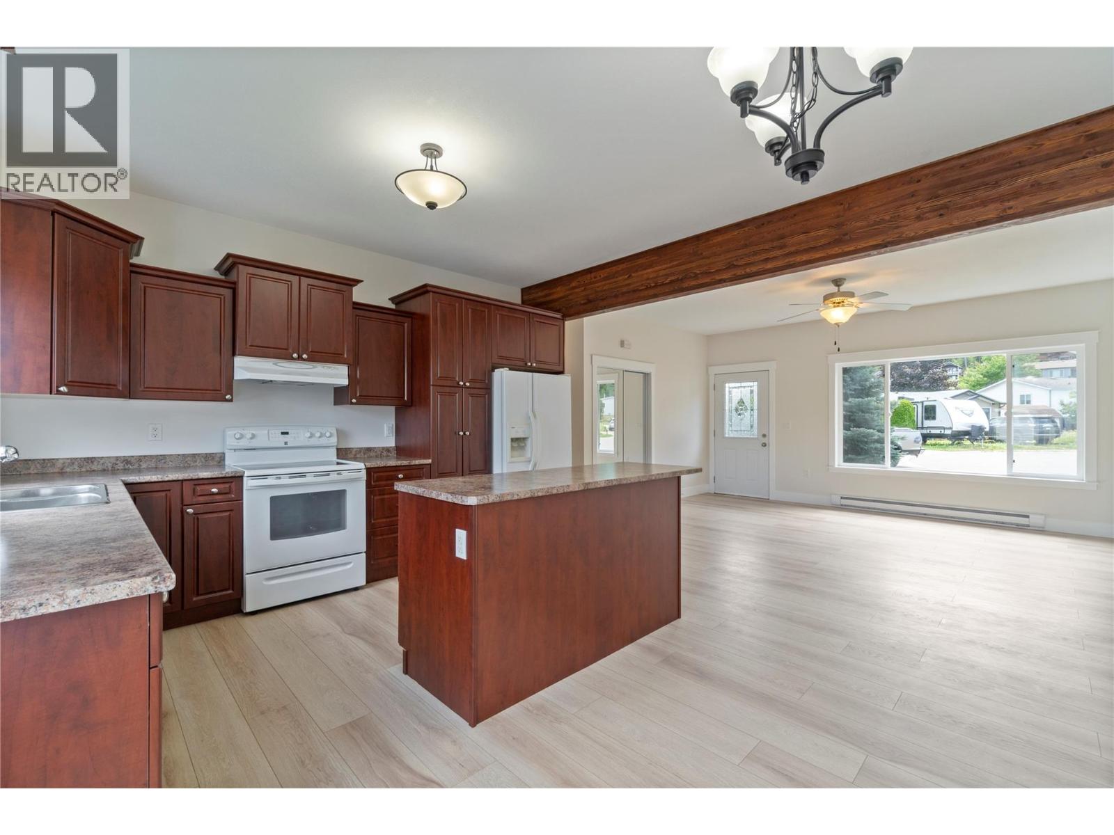 7281 46 Street Ne, Salmon Arm, British Columbia  V1E 2B3 - Photo 19 - 10375411