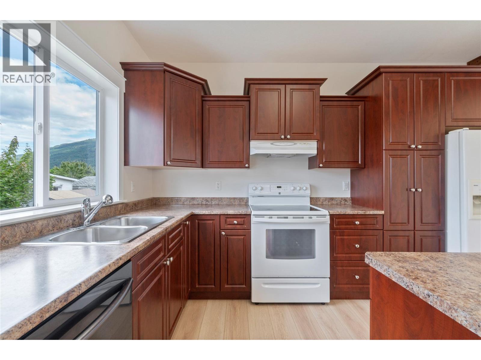 7281 46 Street Ne, Salmon Arm, British Columbia  V1E 2B3 - Photo 22 - 10375411