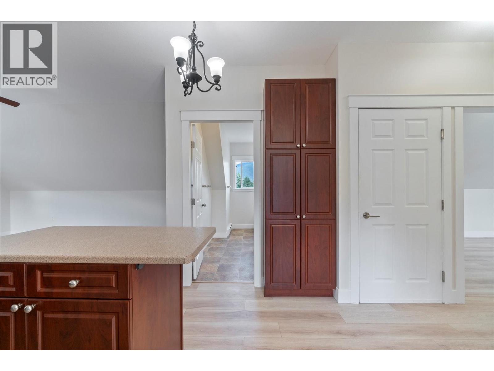 7281 46 Street Ne, Salmon Arm, British Columbia  V1E 2B3 - Photo 45 - 10375411