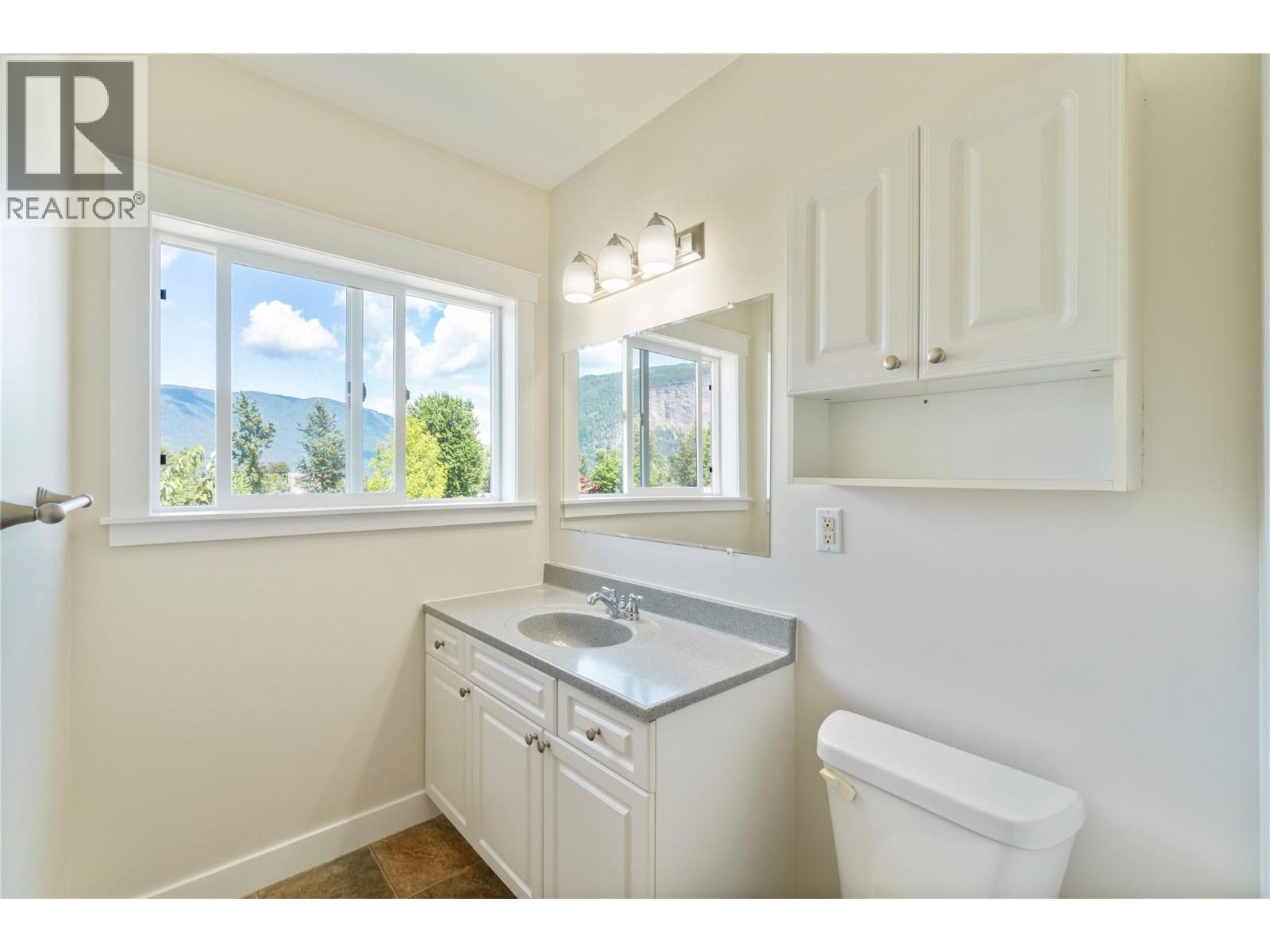 7281 46 Street Ne, Salmon Arm, British Columbia  V1E 2B3 - Photo 48 - 10375411