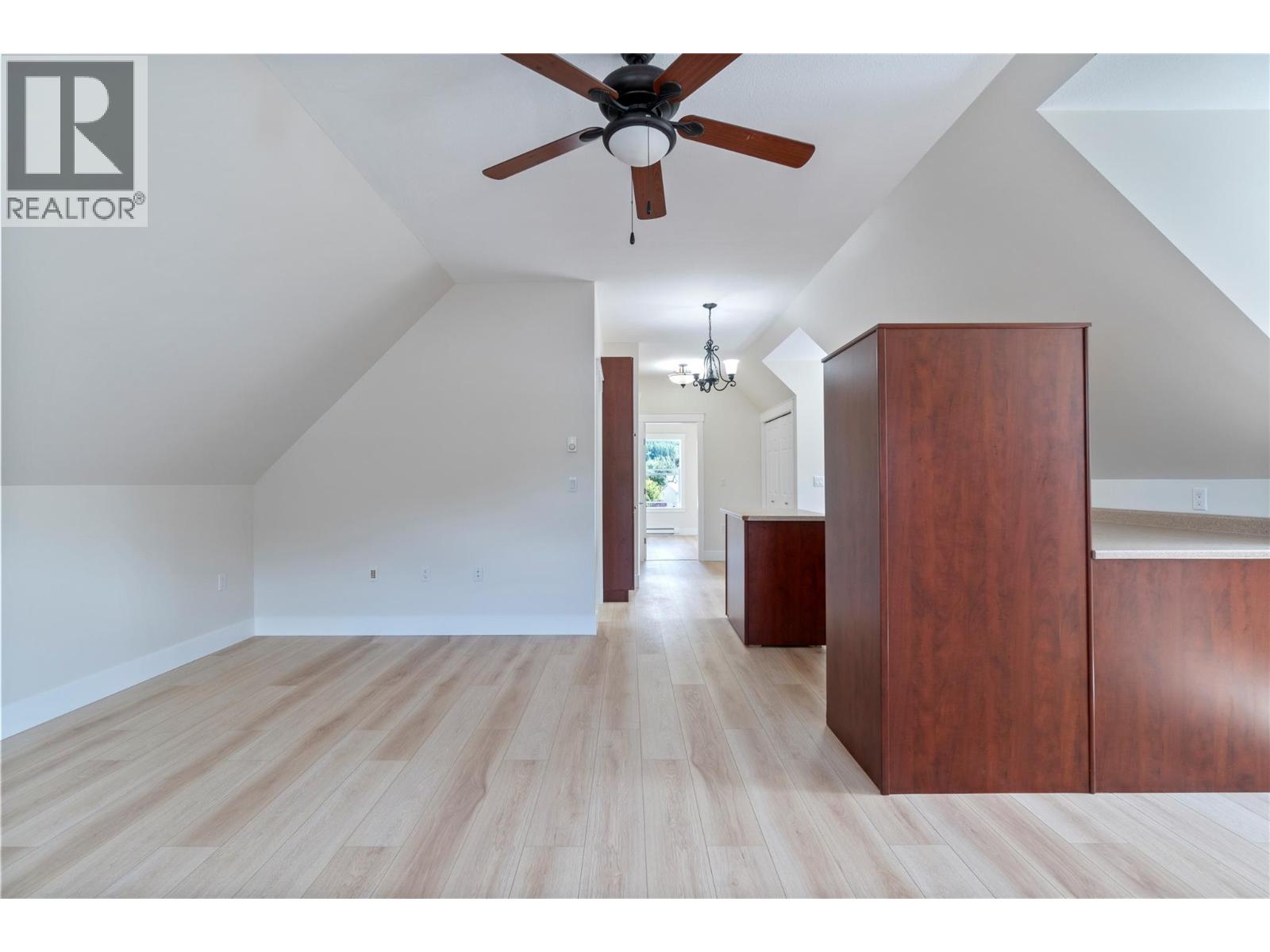 7281 46 Street Ne, Salmon Arm, British Columbia  V1E 2B3 - Photo 52 - 10375411