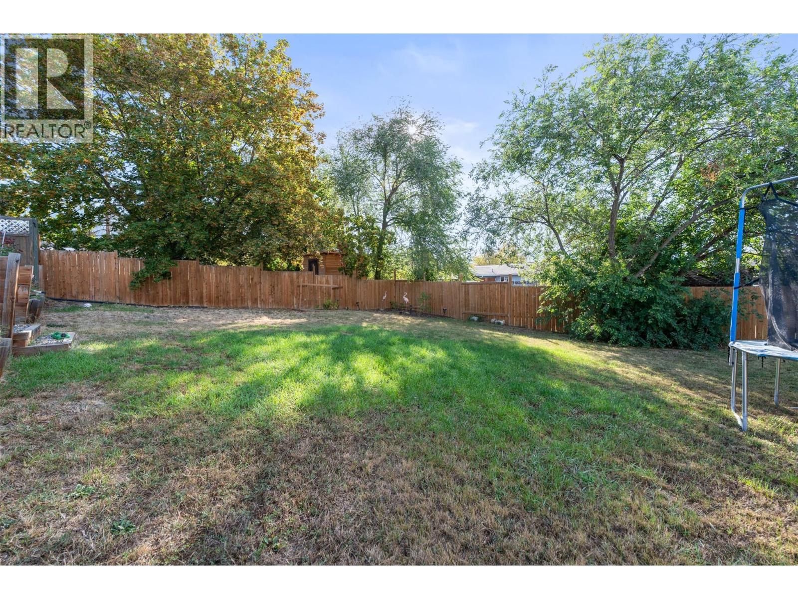 1400 30 Avenue, Vernon, British Columbia  V1T 1Z5 - Photo 43 - 10375405