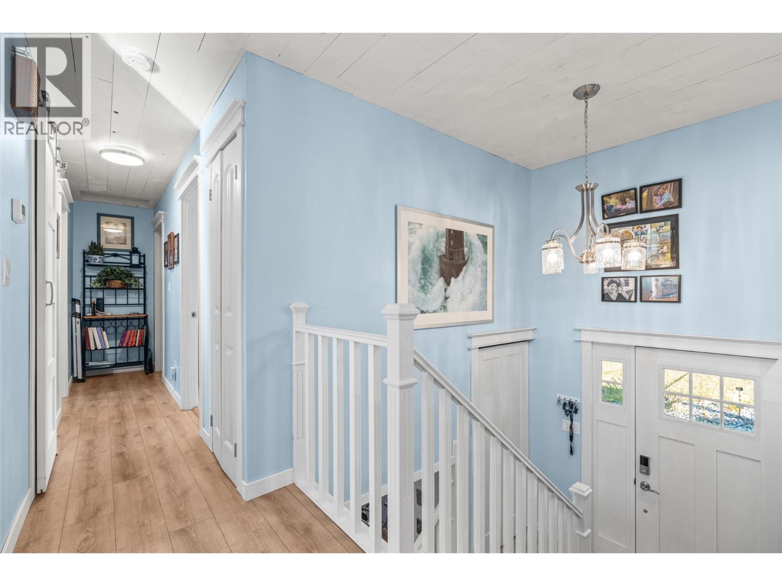 1400 30 Avenue, Vernon, British Columbia  V1T 1Z5 - Photo 5 - 10375405