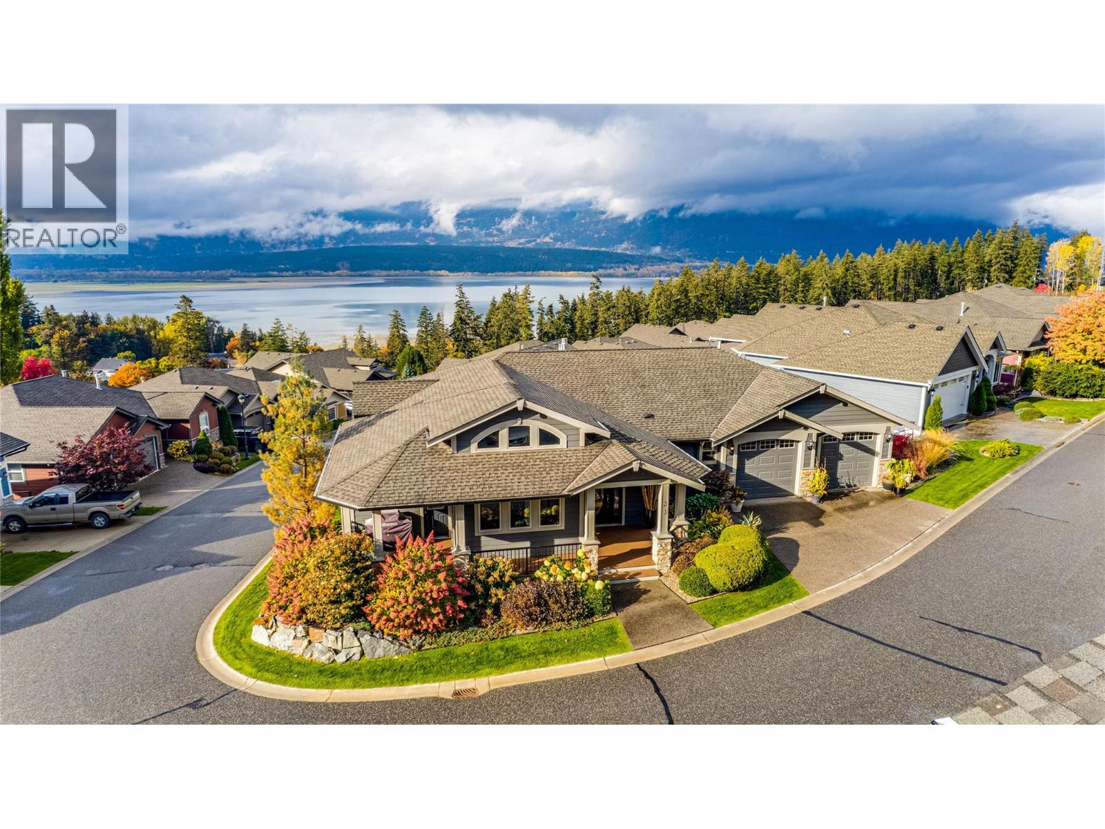 2990 20 Street NE Unit# 33, salmon arm, British Columbia