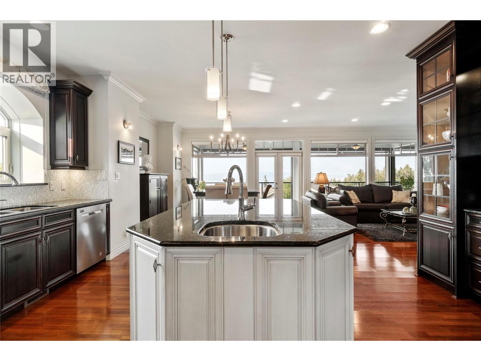 2990 20 Street Ne Unit# 33, Salmon Arm, British Columbia  V1E 3M4 - Photo 34 - 10375253