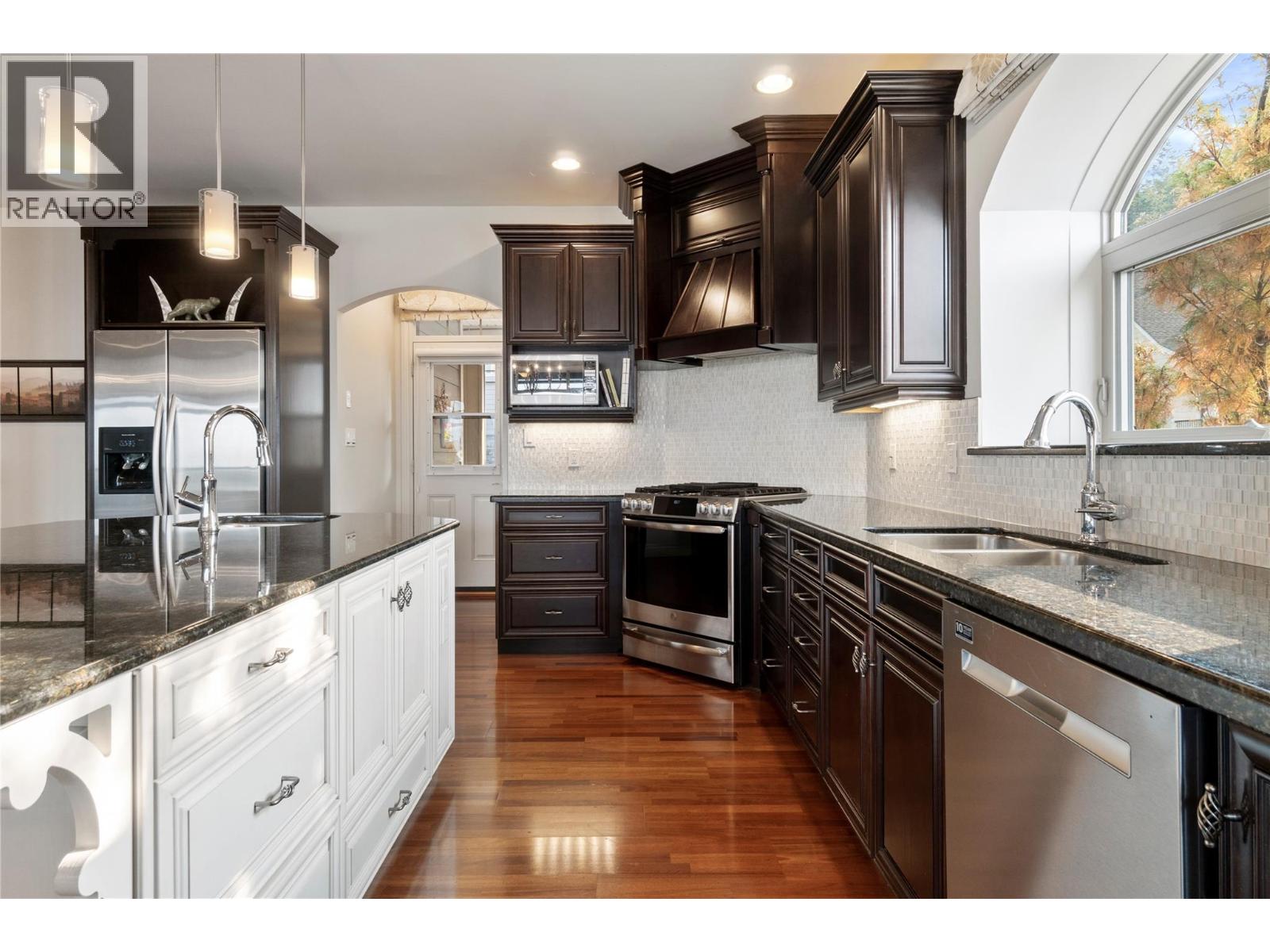 2990 20 Street Ne Unit# 33, Salmon Arm, British Columbia  V1E 3M4 - Photo 37 - 10375253