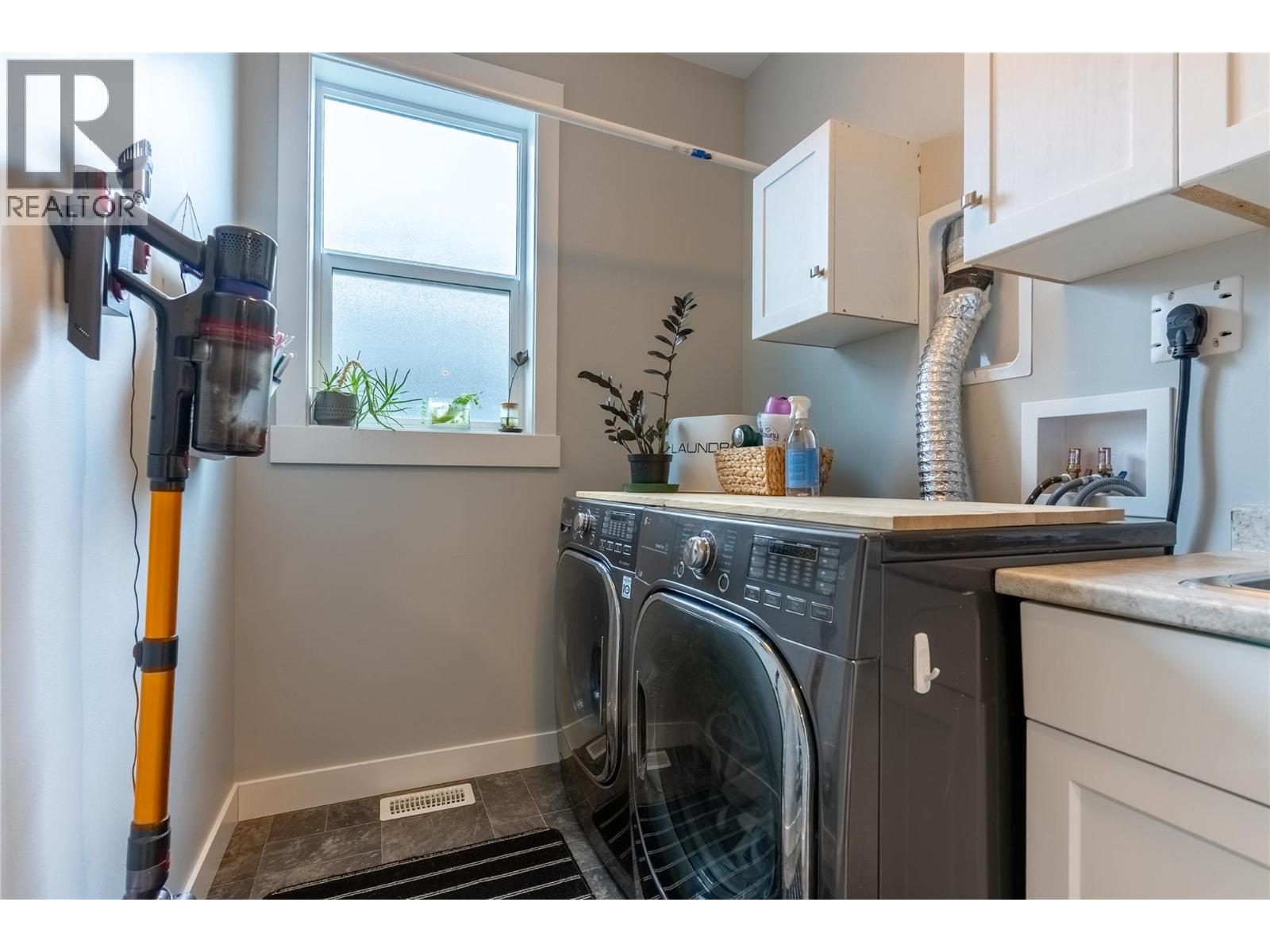 440 Daladon Drive, Logan Lake, British Columbia  V0K 1W0 - Photo 19 - 10375398