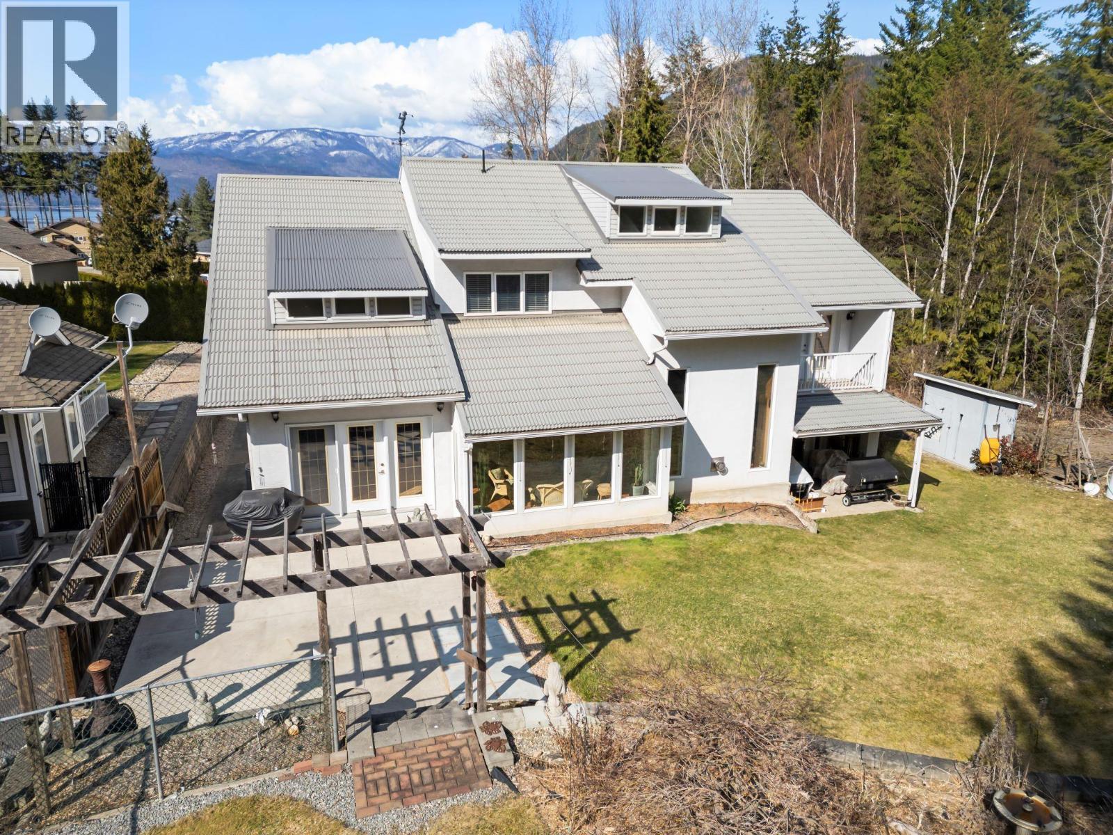 2572 Bayview Road, Blind Bay, British Columbia  V0E 1H1 - Photo 4 - 10375350