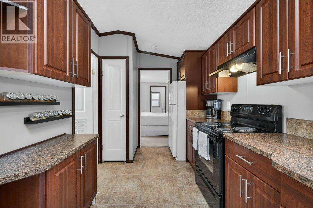 3350 10 Avenue Ne Unit# 39, Salmon Arm, British Columbia  V1E 1J6 - Photo 26 - 10375317