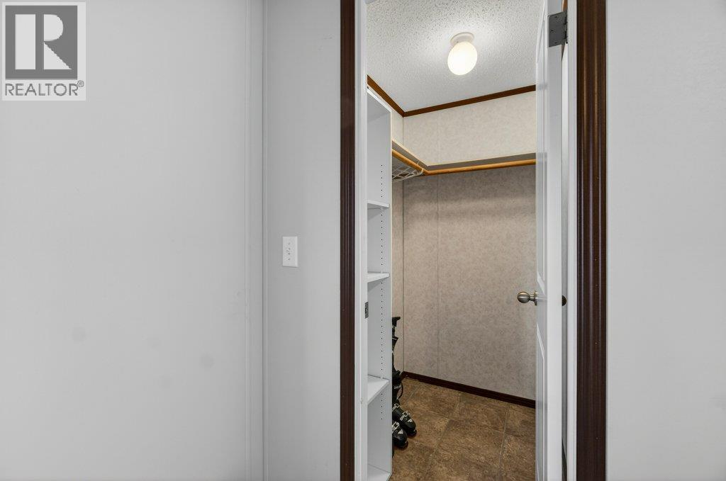 3350 10 Avenue Ne Unit# 39, Salmon Arm, British Columbia  V1E 1J6 - Photo 36 - 10375317