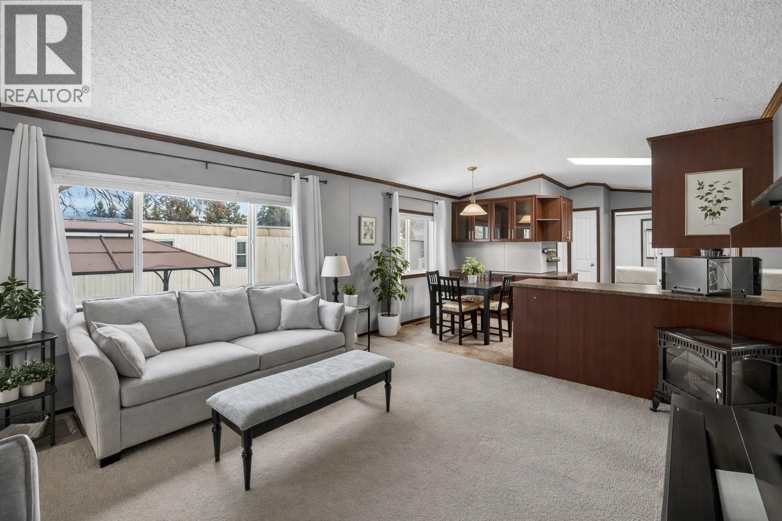 3350 10 Avenue Ne Unit# 39, Salmon Arm, British Columbia  V1E 1J6 - Photo 4 - 10375317