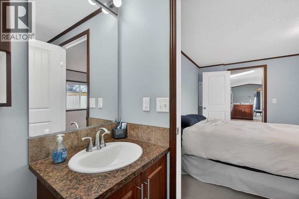 3350 10 Avenue Ne Unit# 39, Salmon Arm, British Columbia  V1E 1J6 - Photo 40 - 10375317