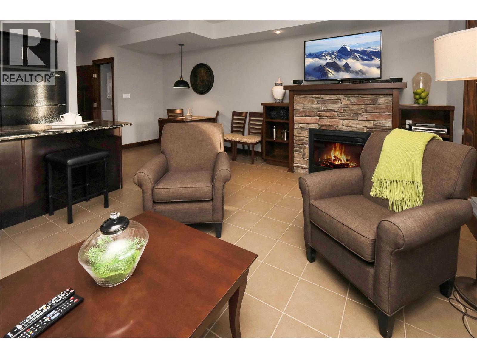 700 Bighorn Boulevard Unit# 715 F, Radium Hot Springs, British Columbia  V0A 1M0 - Photo 13 - 10375289
