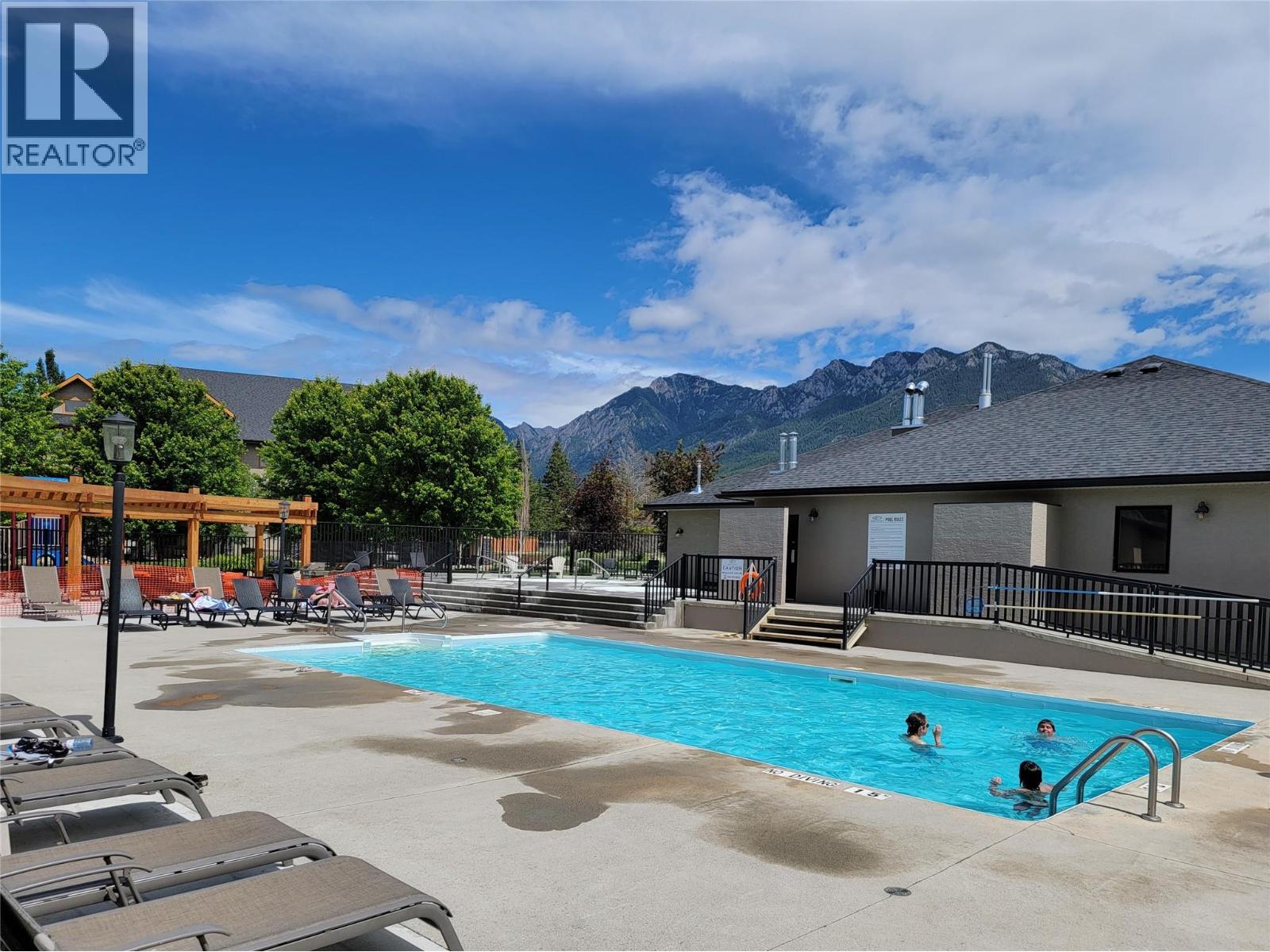 700 Bighorn Boulevard Unit# 715 F, Radium Hot Springs, British Columbia  V0A 1M0 - Photo 6 - 10375289