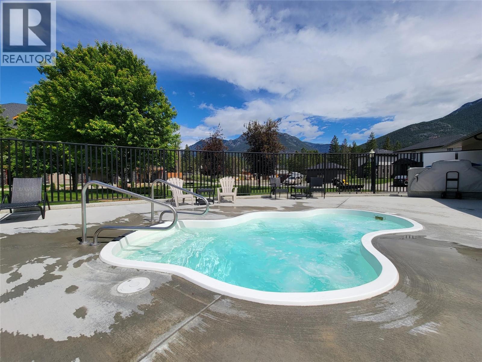 700 Bighorn Boulevard Unit# 715 F, Radium Hot Springs, British Columbia  V0A 1M0 - Photo 7 - 10375289