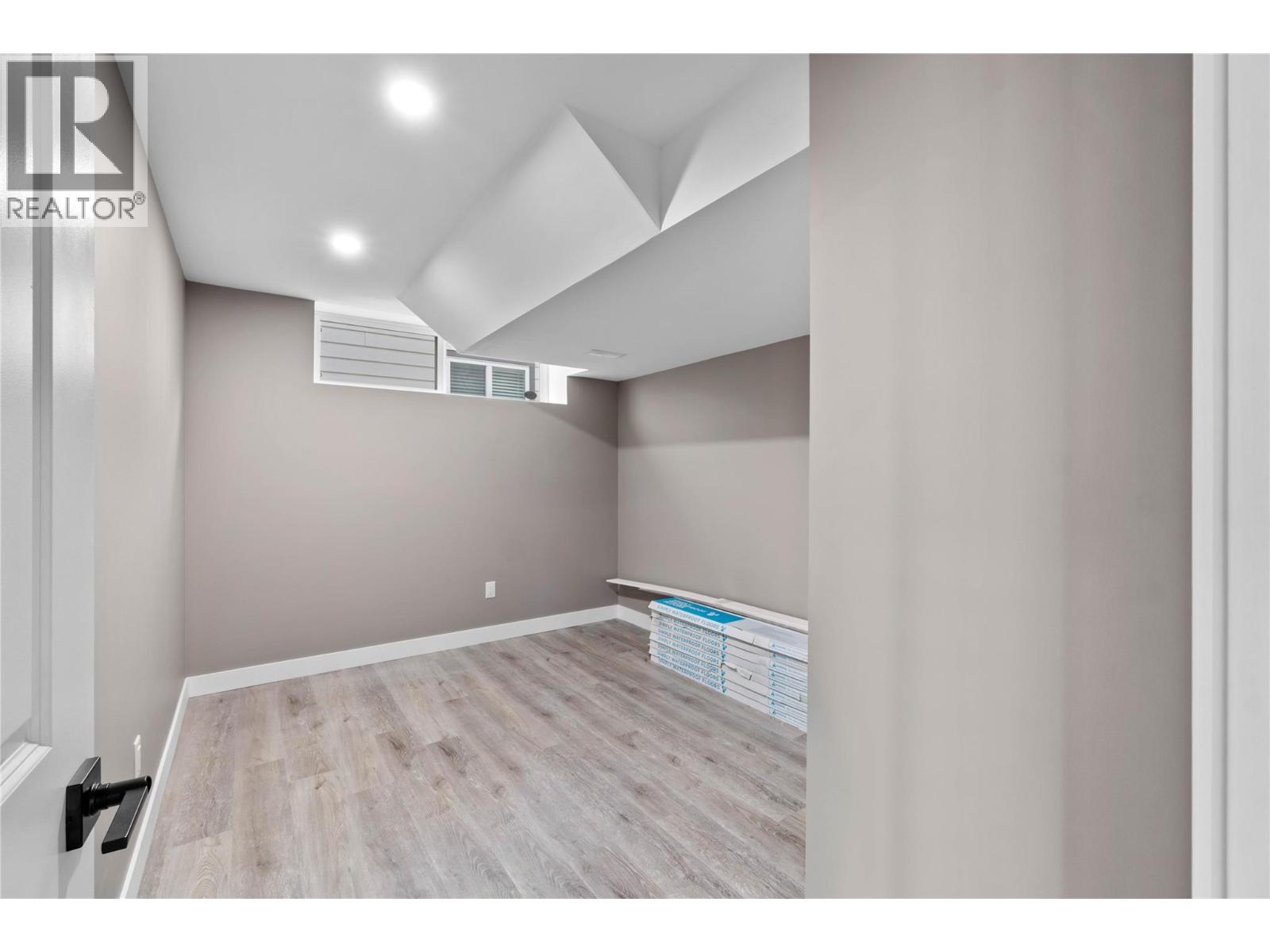 2064 Saddleback Drive, Kamloops, British Columbia  V2B 0H2 - Photo 27 - 10375444